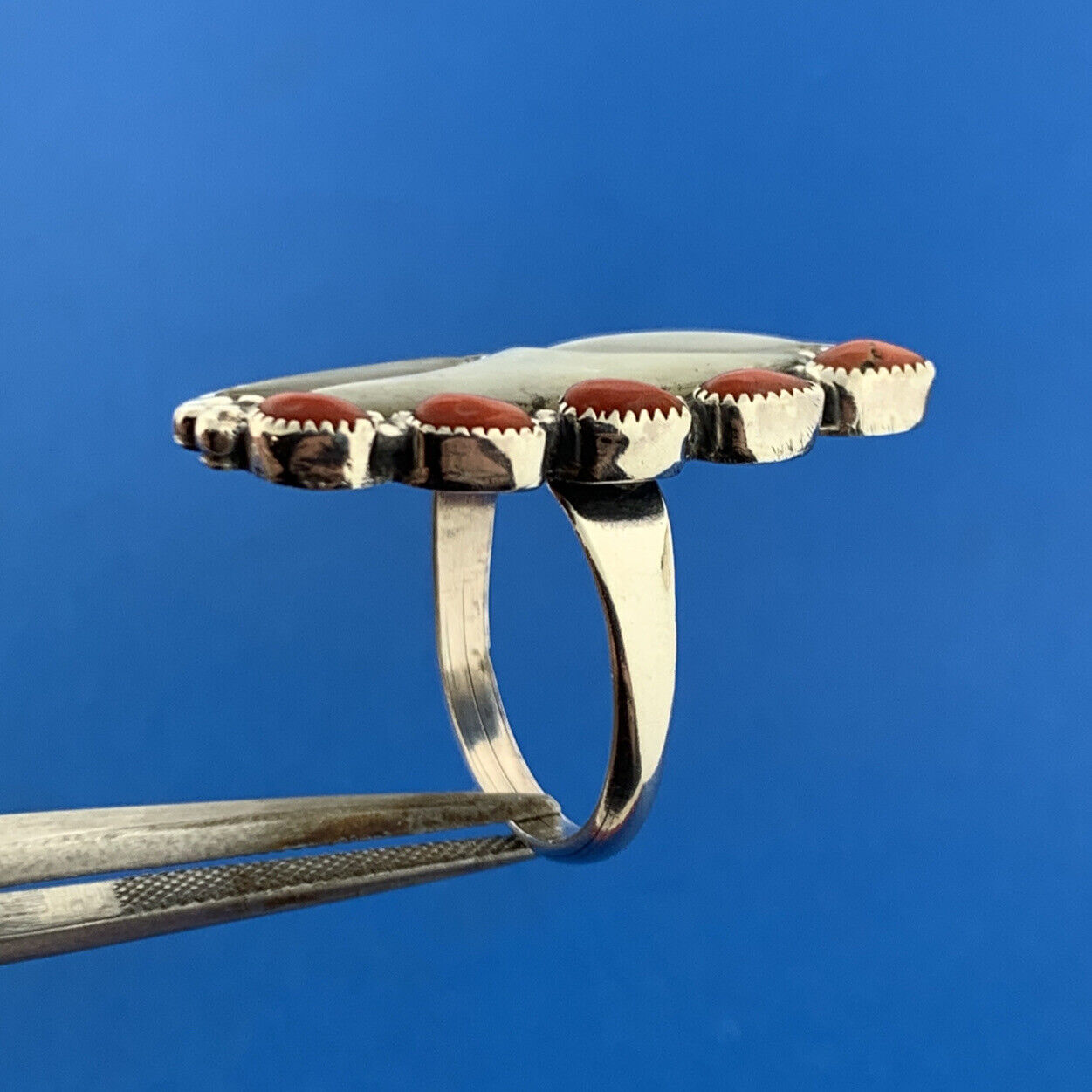 Stunning Sterling Silver 925 Mother of Pearl Coral Accent Finger Ring Size 7.25