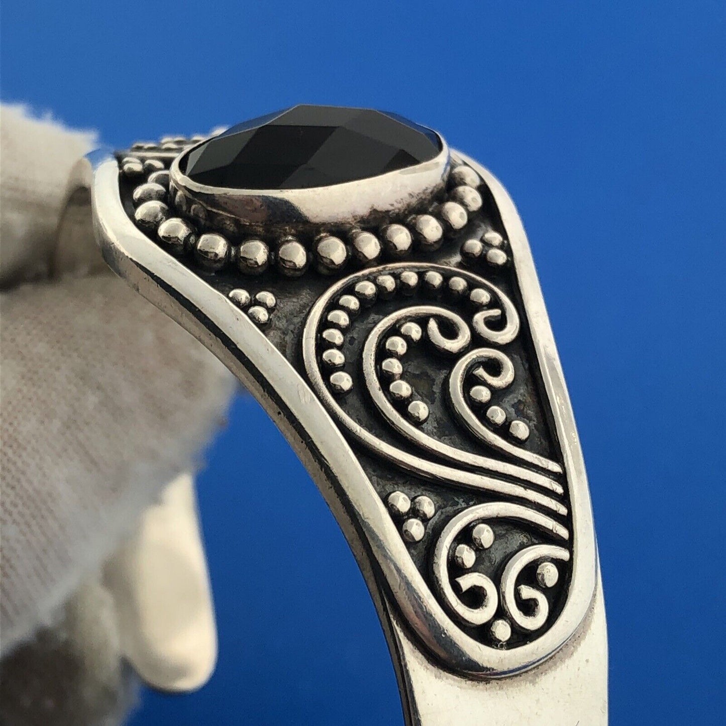 BA Suarti 925 Sterling Silver Faceted Black Onyx Balinese Tapered Cuff Bracelet