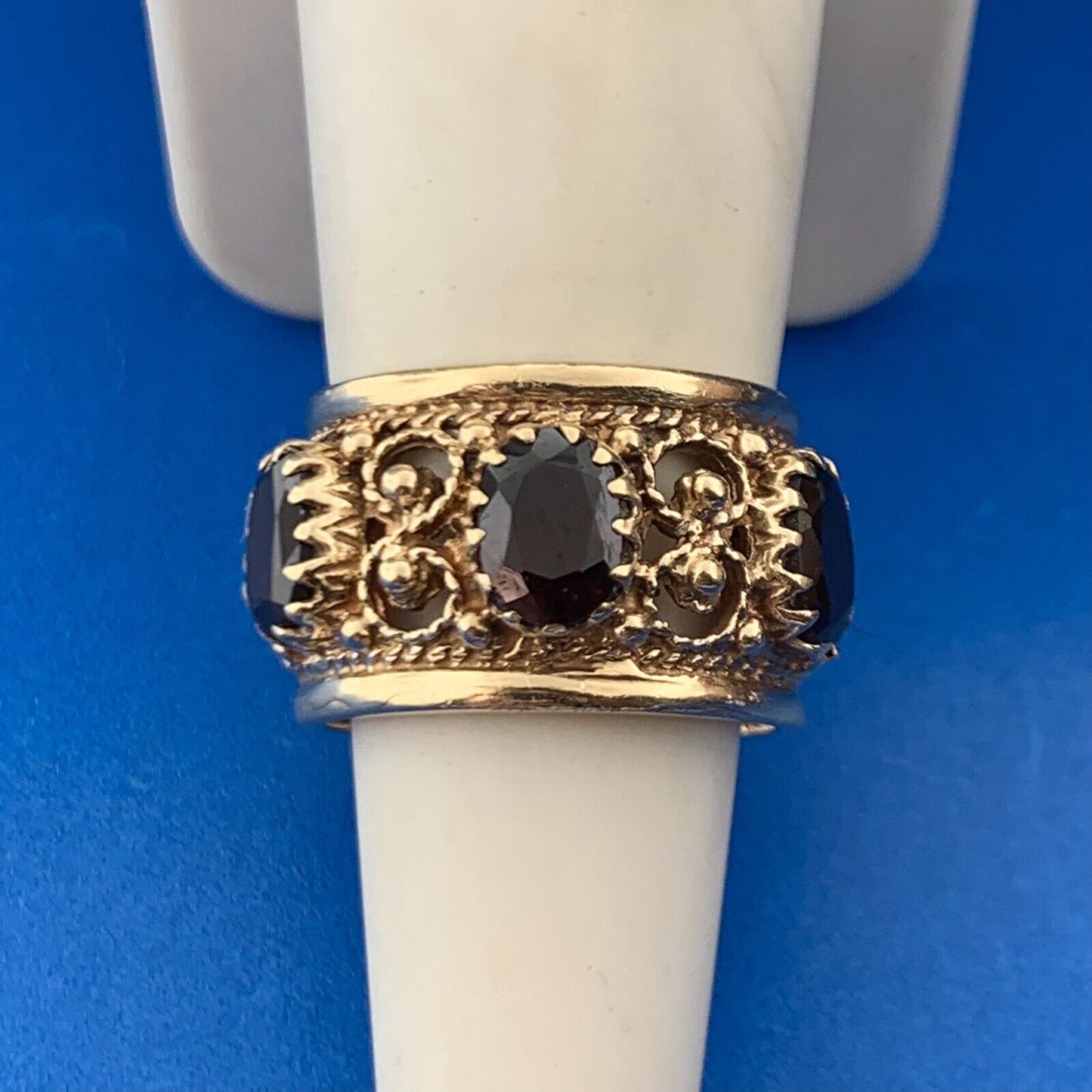 Gorgeous 14k Yellow Gold Oval Cut Red Garnet Openwork Statement Ring Size 7