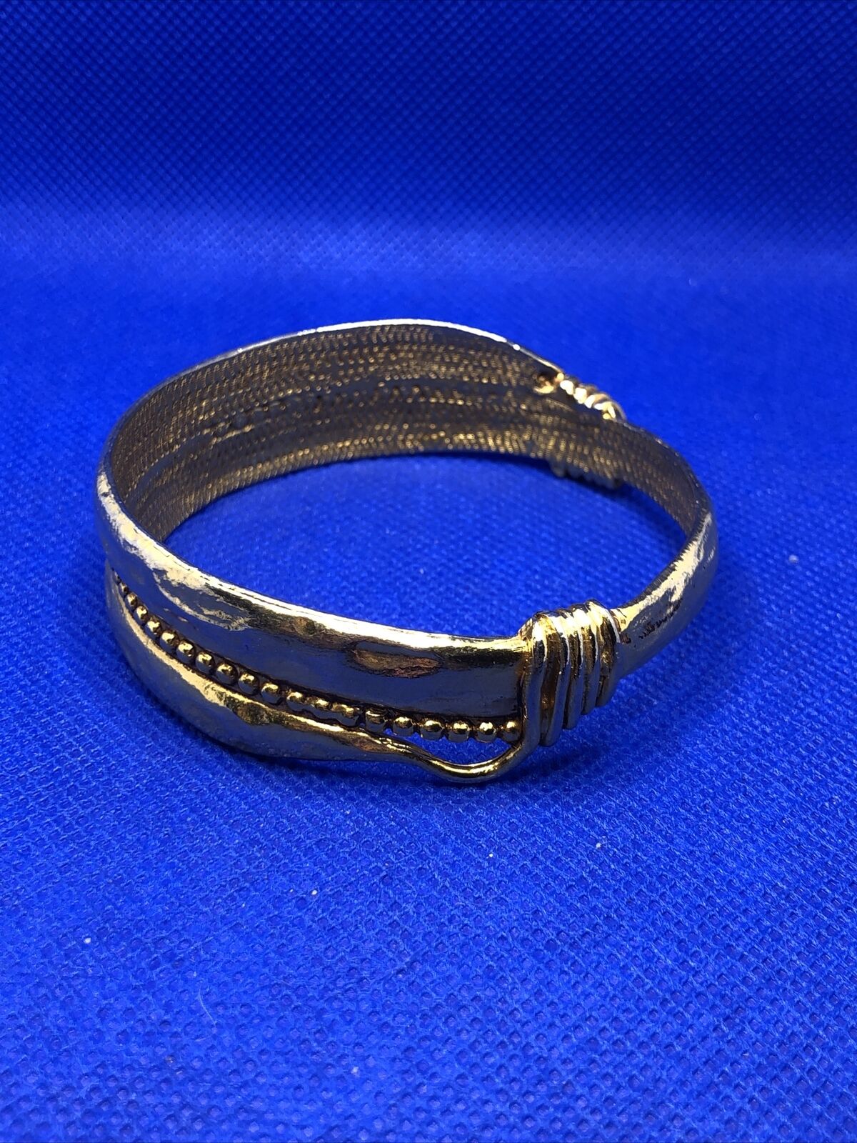 Vintage Runway Ready Gold Tone Textured Cuff Bracelet Clip-On Earrings 3 Pc Set