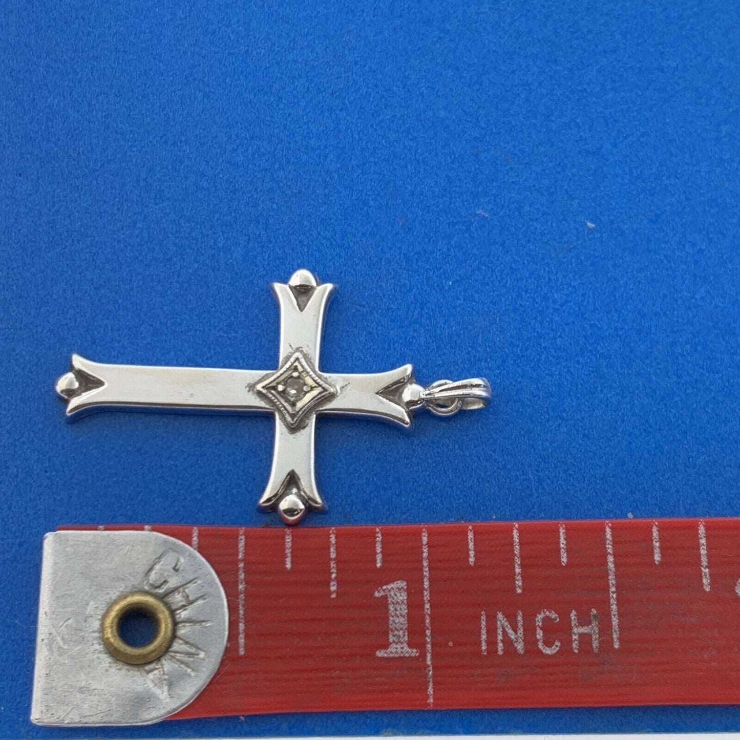 Designer Esemco 14k White Gold Round Cut Diamond Faith Cross Dangle Pendant