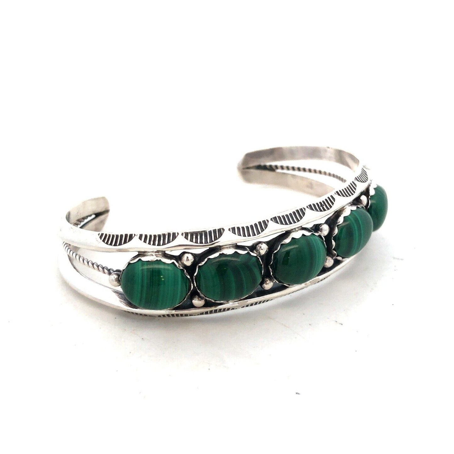 Native American L 925 Sterling Silver Oval Green Malachite Open Cuff Bracelet