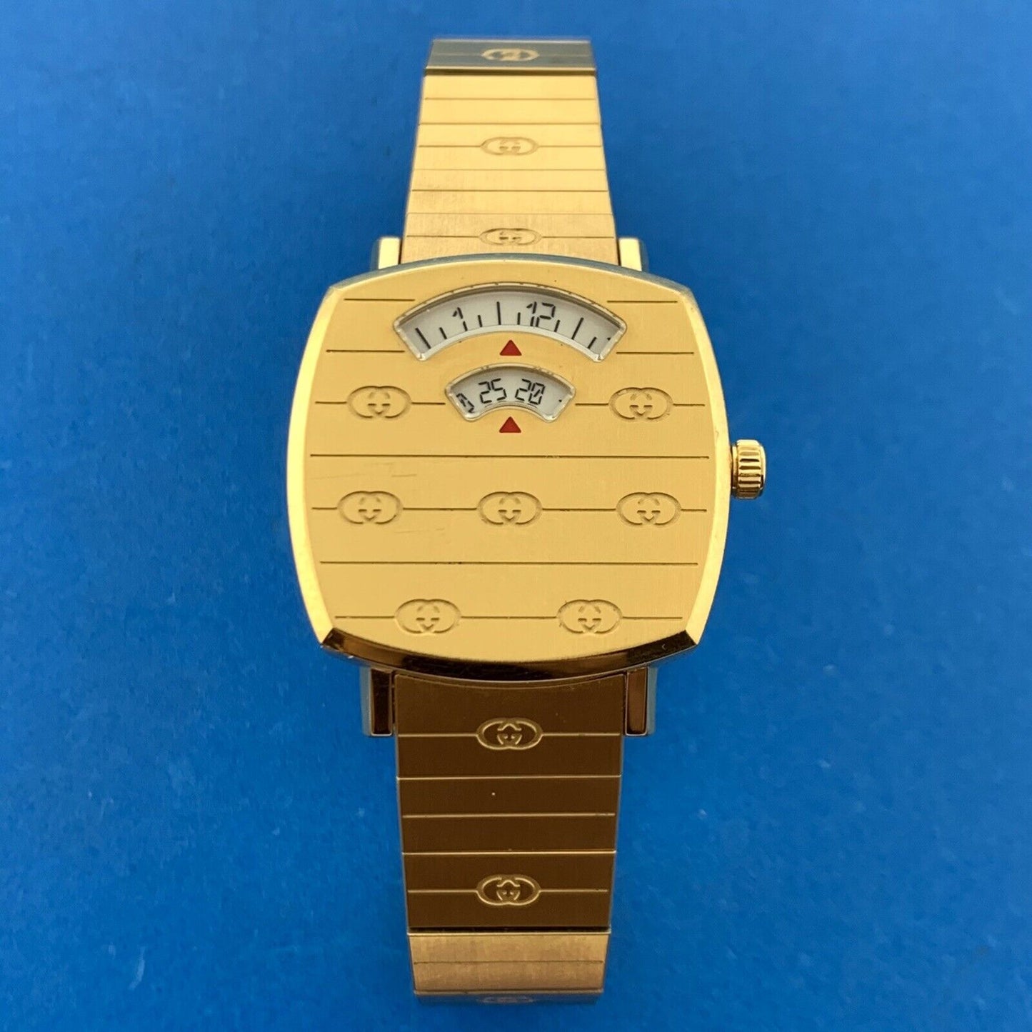 Gucci Gold Tone Dial Yellow Gold PVD Stainless Steel Ladies Watch YA157502 w/Box