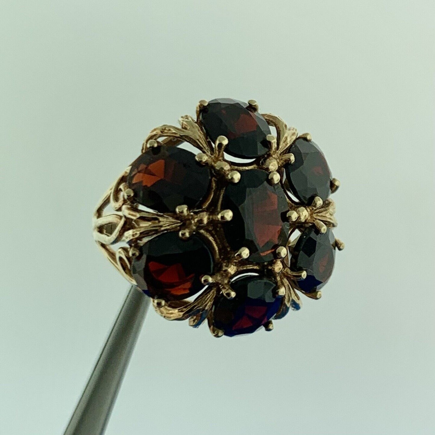 Retro 10K Yellow Gold Oval Garnet Floral Cluster January Occasion Cocktail Ring