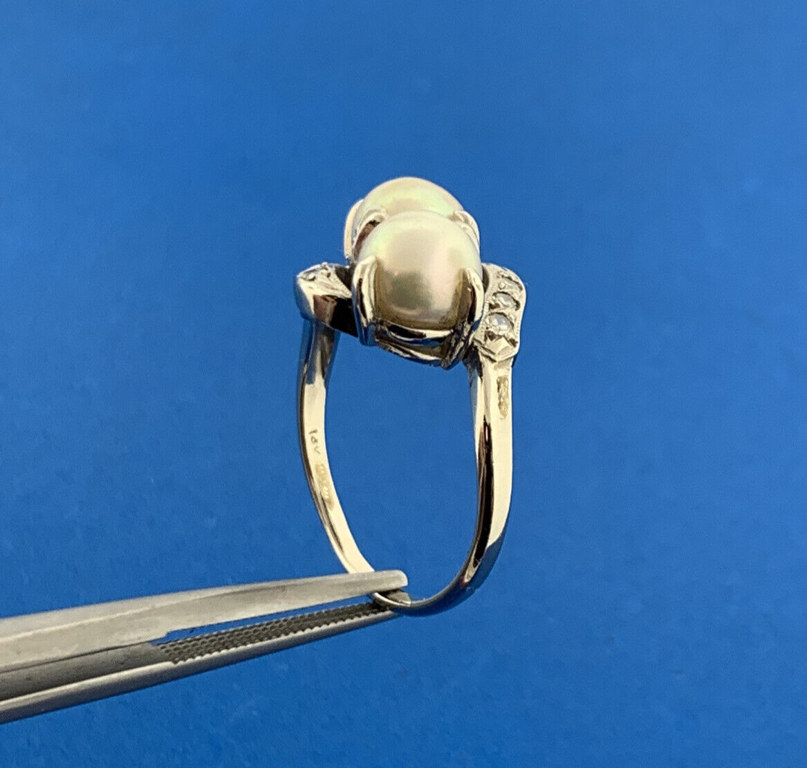 Vintage 14K White Gold Pearl Duo Diamond Accented June Anniversary Cocktail Ring
