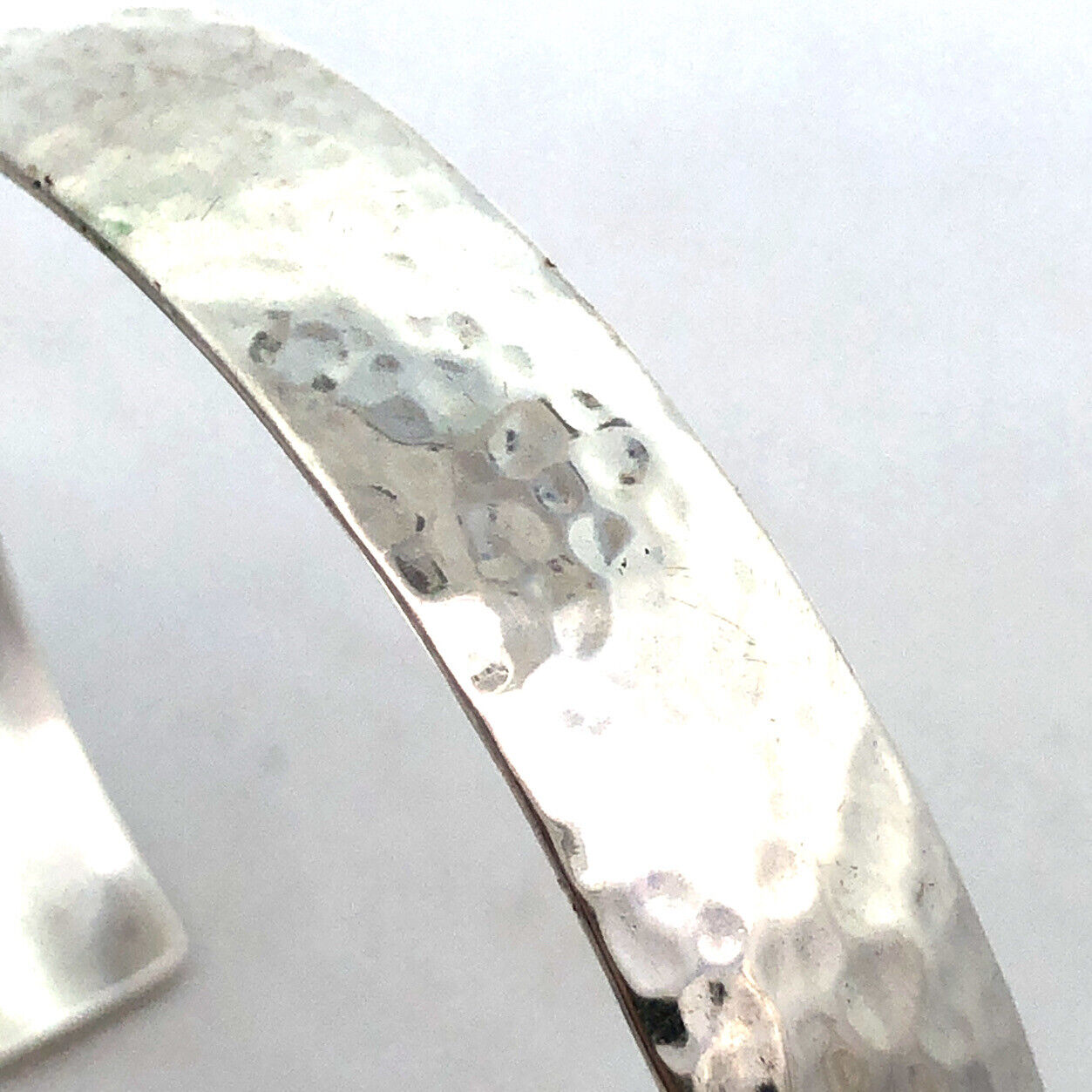 925 Sterling Silver Native American Carolyn Pollack Hammered Open Cuff Bracelet