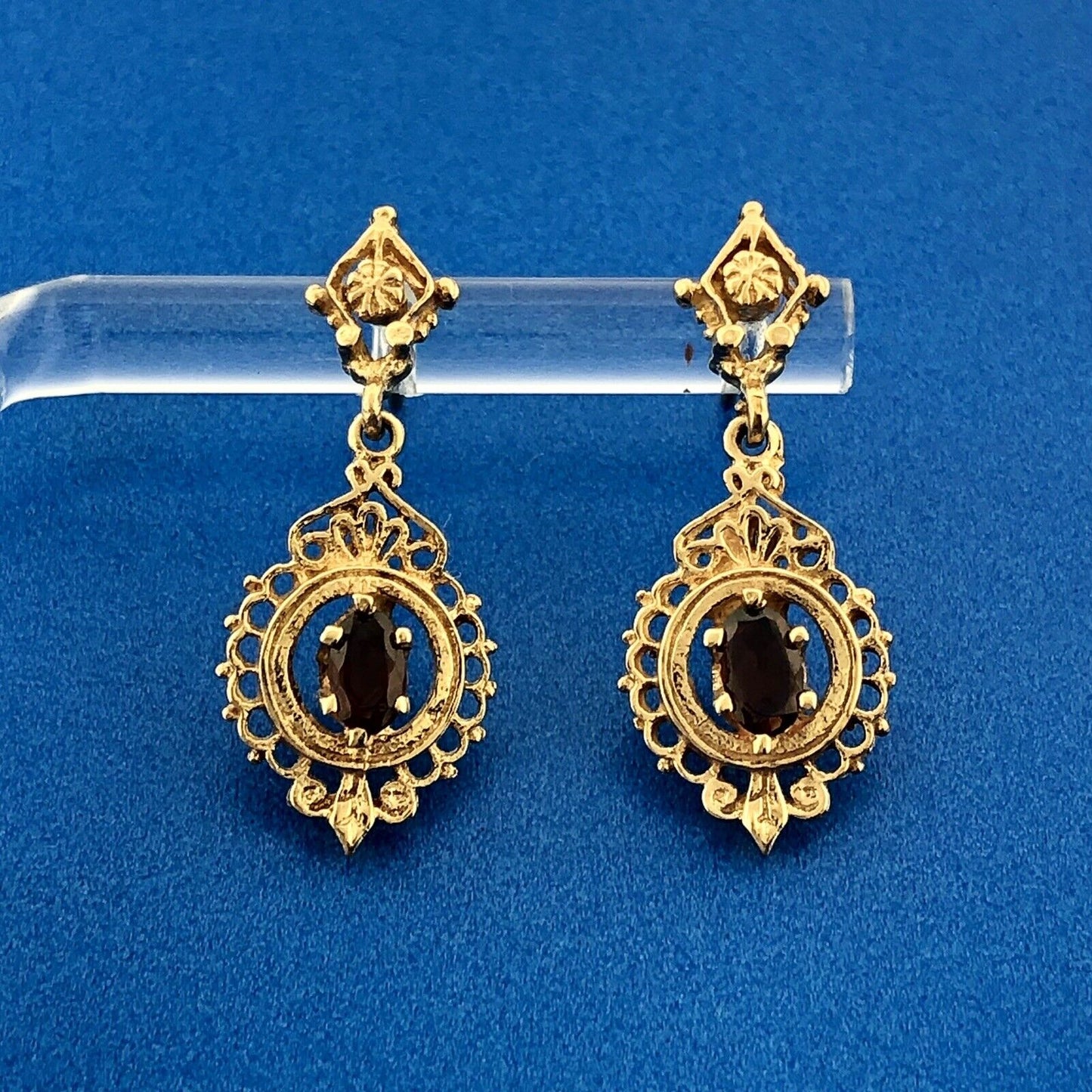 Gorgeous 14k Yellow Gold Oval Cut Red Garnet Openwork Filigree Dangle Earrings