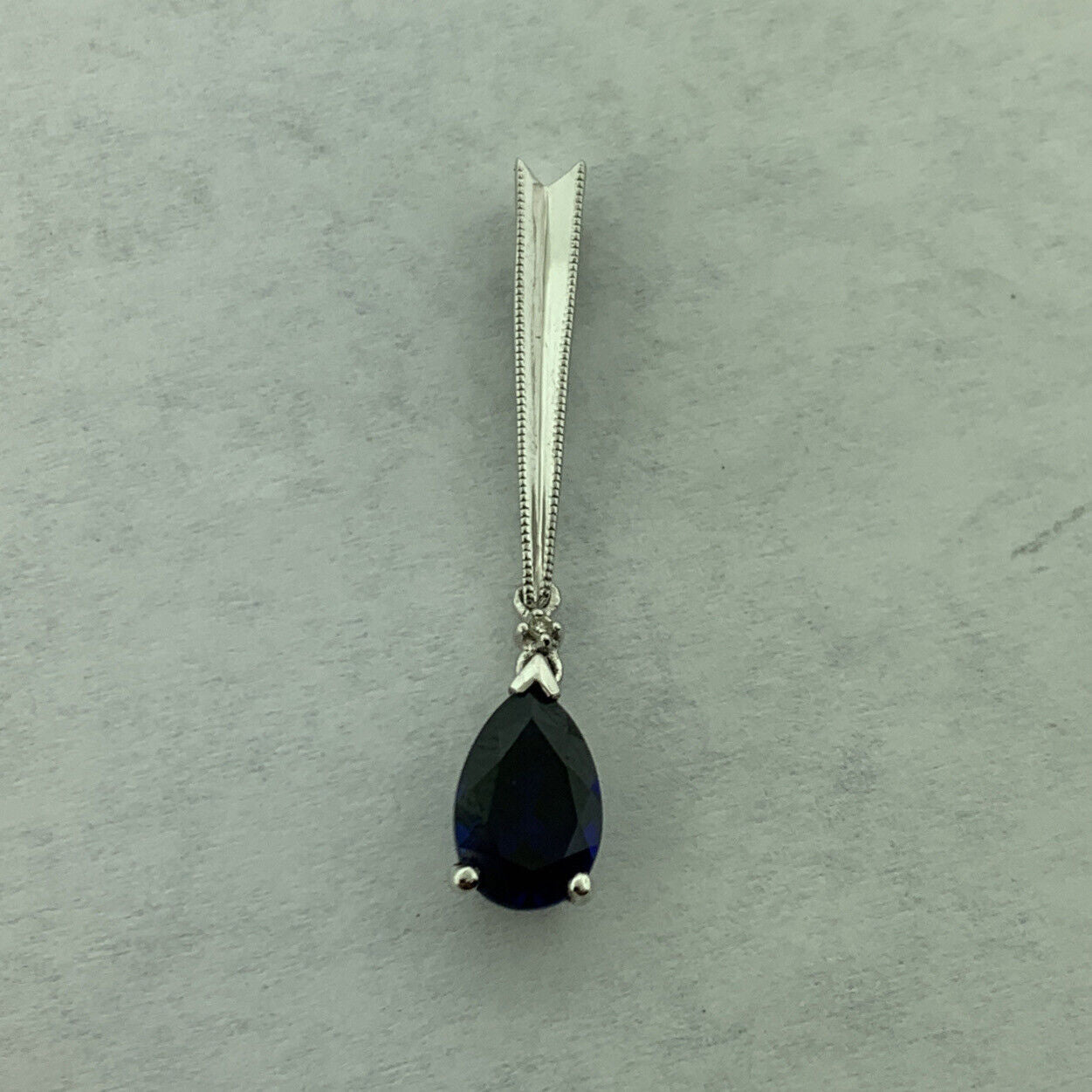 Gorgeous 14k White Gold Pear Cut Blue Sapphire Diamond Accent Dangle Pendant