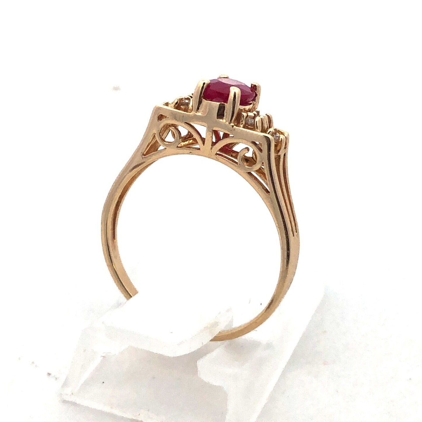 Estate 14K Yellow Gold Oval Ruby Diamond Accented July Anniversary Occasion Ring