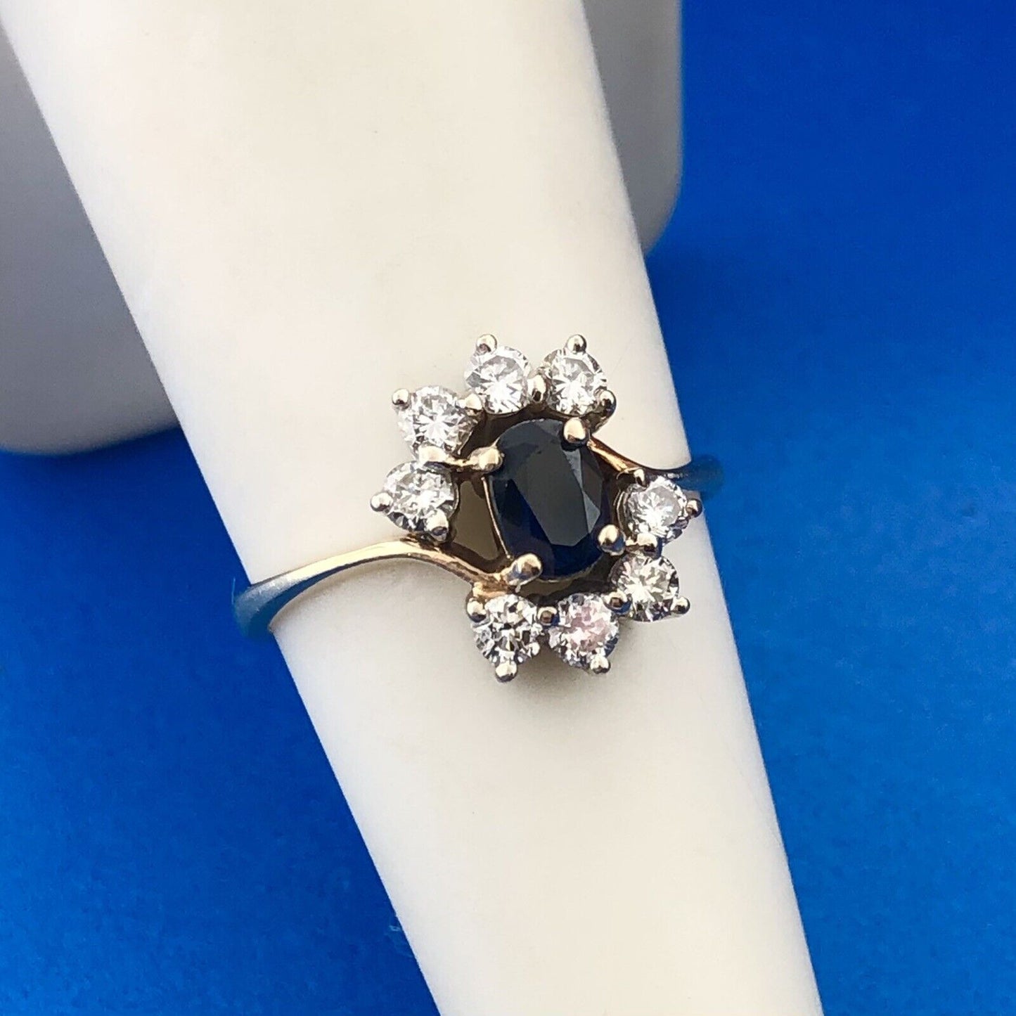 Gorgeous 14k Yellow Gold Oval Cut Sapphire Diamond Floral Cluster Ring Size 6.5
