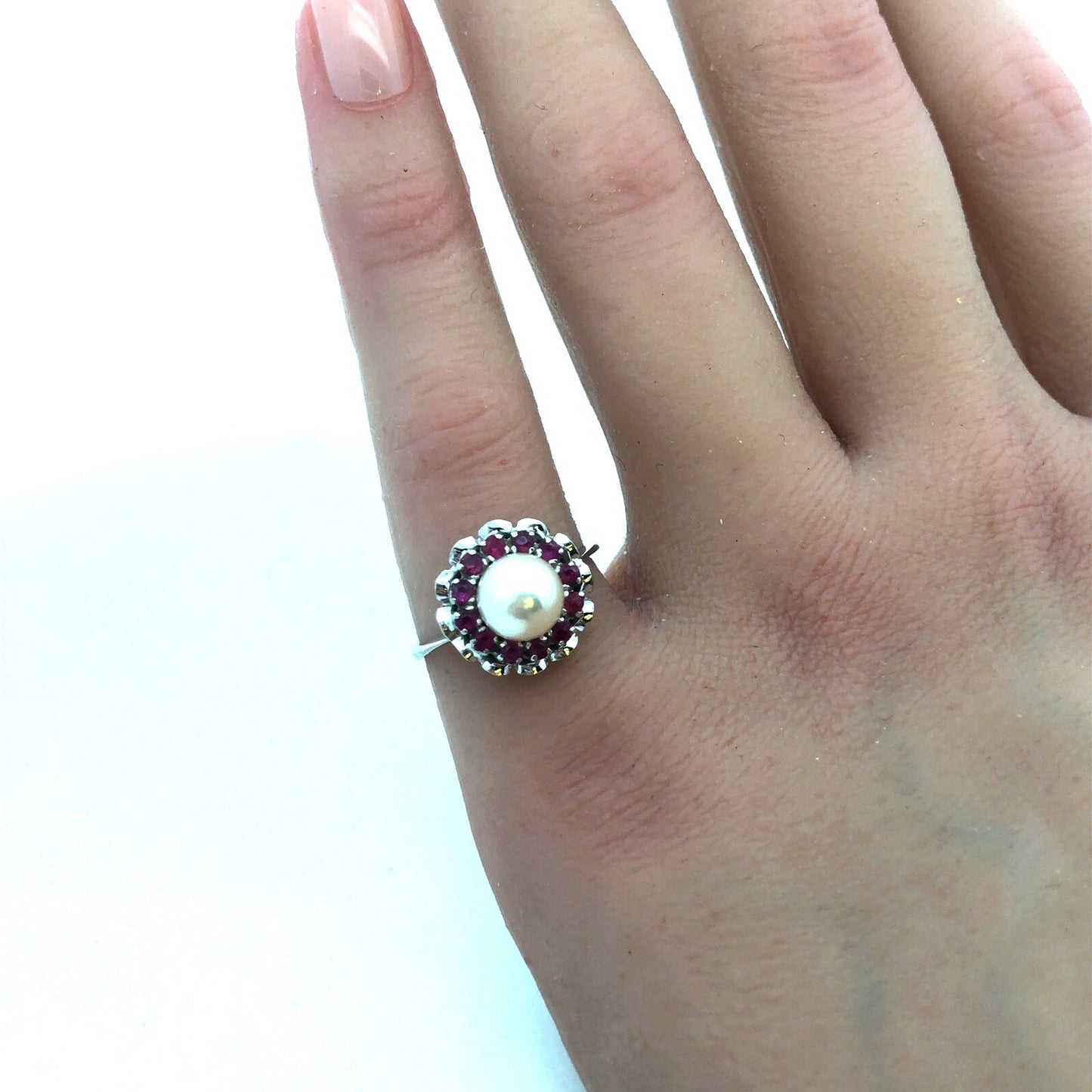 Gorgeous 14k White Gold Floral Round Cut Ruby Halo Pearl Ring SIze 4.25