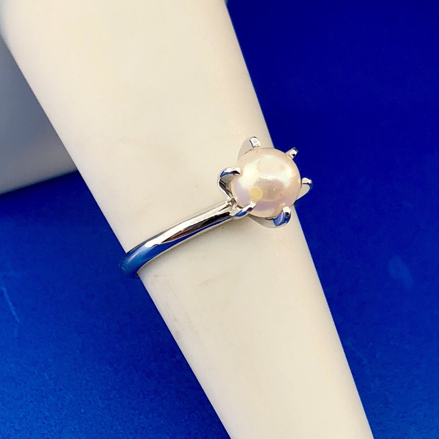 Designer 14K White Gold 6 mm Pearl Solitaire June Bridal Sweetheart Ring