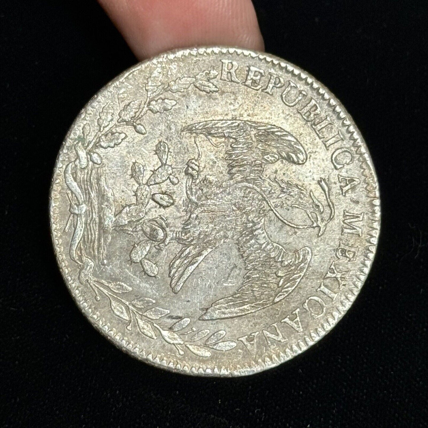 1832 Mo Mexico Mint 8 Reales .903 Silver J.M. Cap & Rays Libertad Coin
