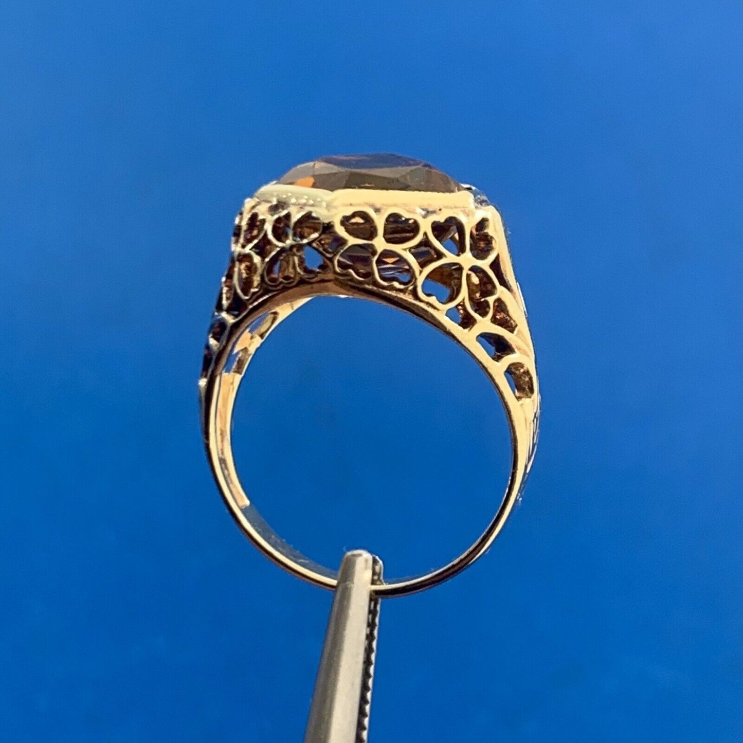 Vintage 14K Yellow Gold Square Cognac Citrine Heart Scroll Cocktail Ring