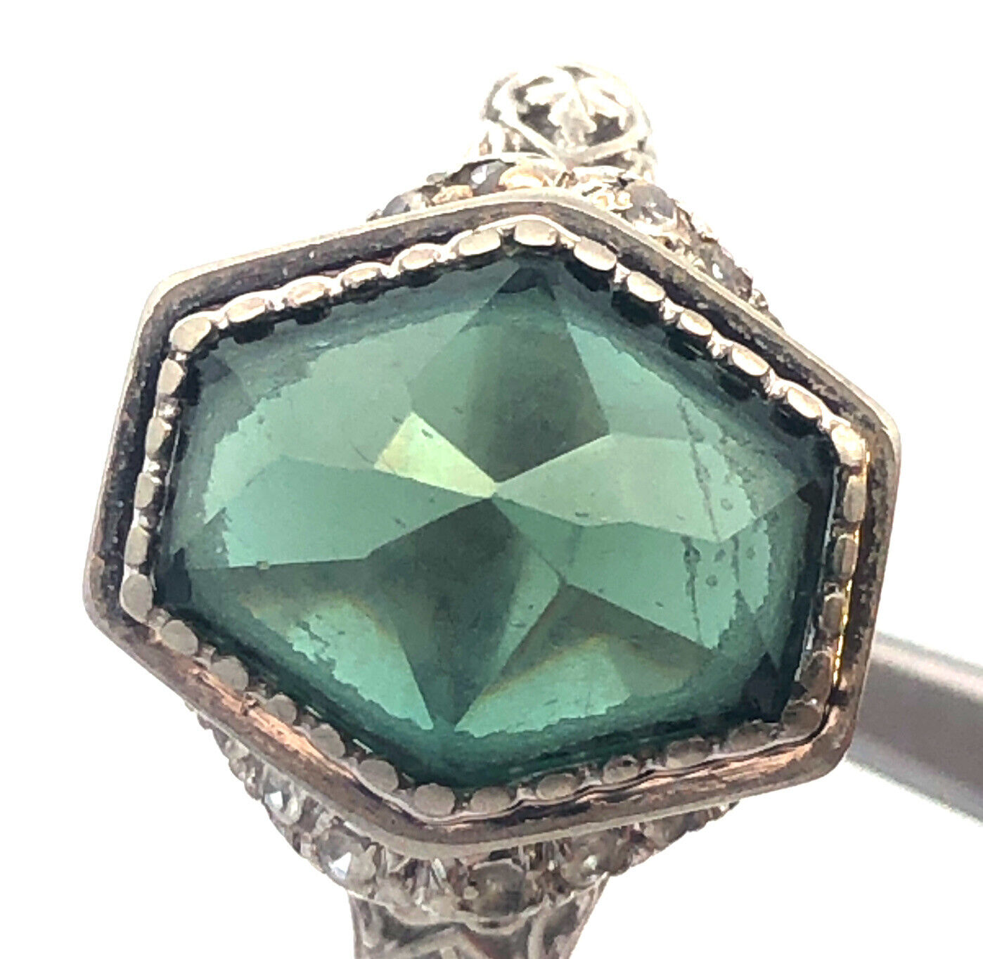 Stunning Art Deco 18K White Gold Hexagon Green Sapphire Statement Cocktail Ring