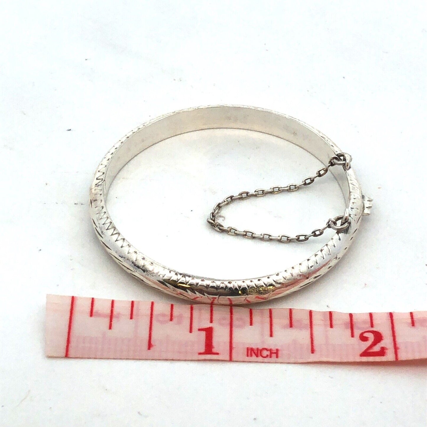 Vintage 925 Sterling Silver Etched Round Childs Hinge Bangle Bracelet