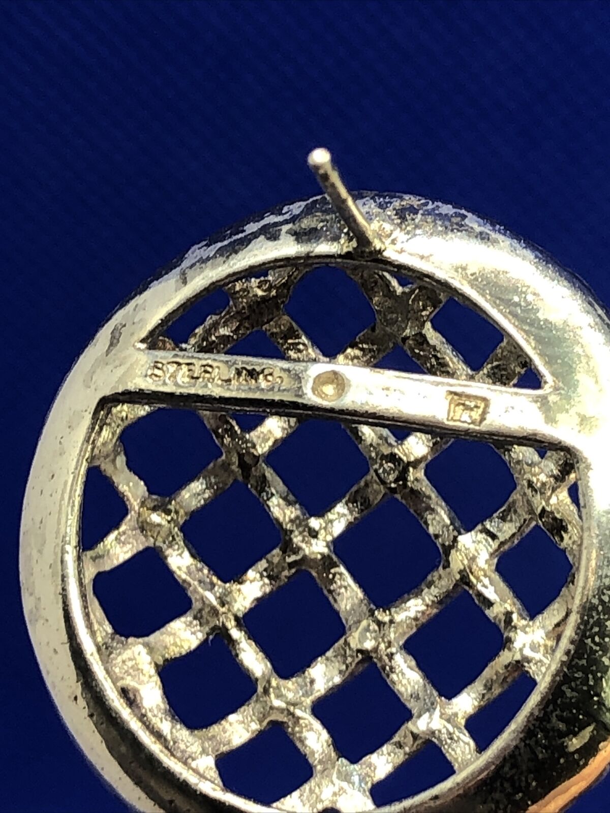 Designer 925 Sterling Silver Round Basket Weave Criss Cross Dome Stud Earrings