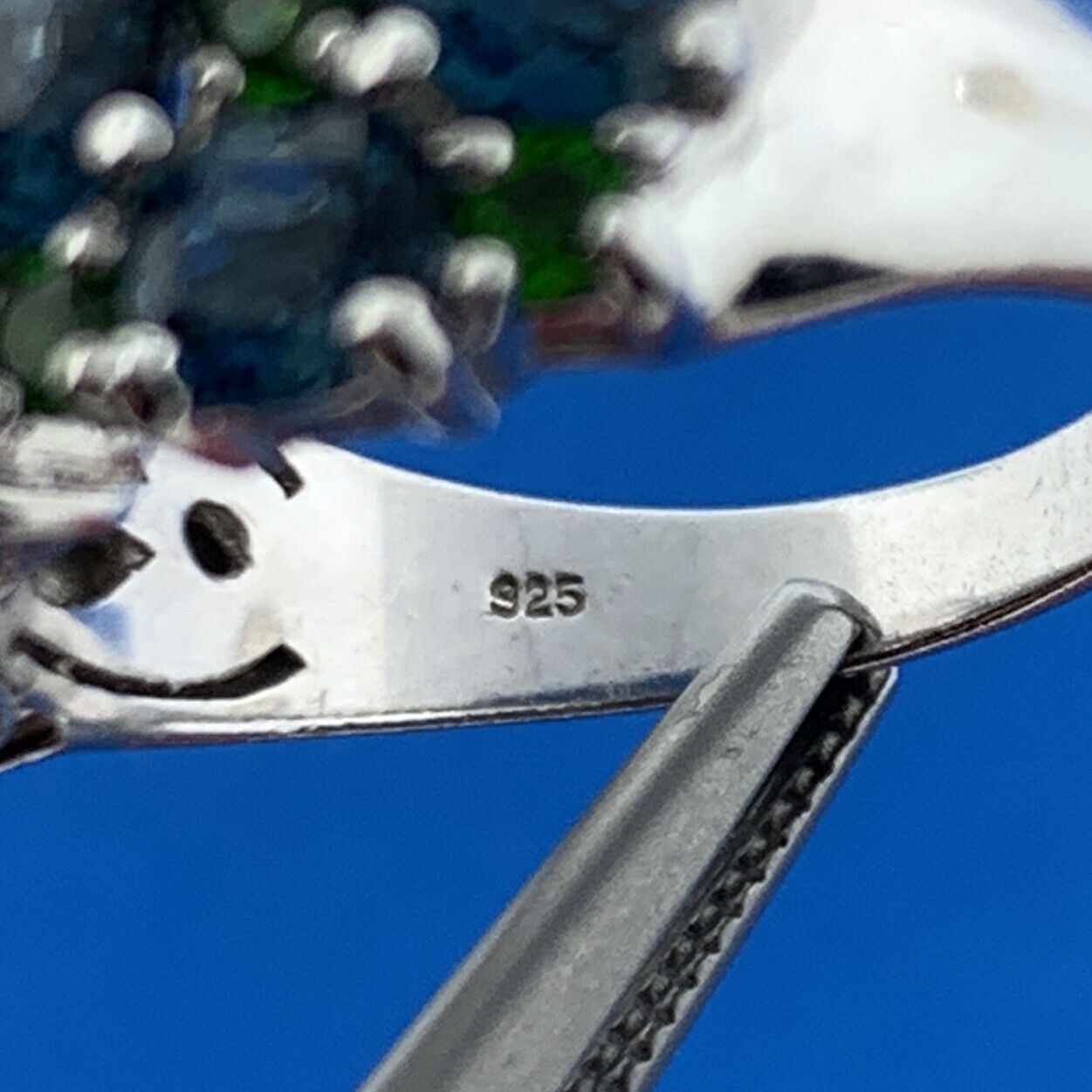 Stunning Sterling Silver 925 Brilliant Blue and Green Quartz Cocktail Ring