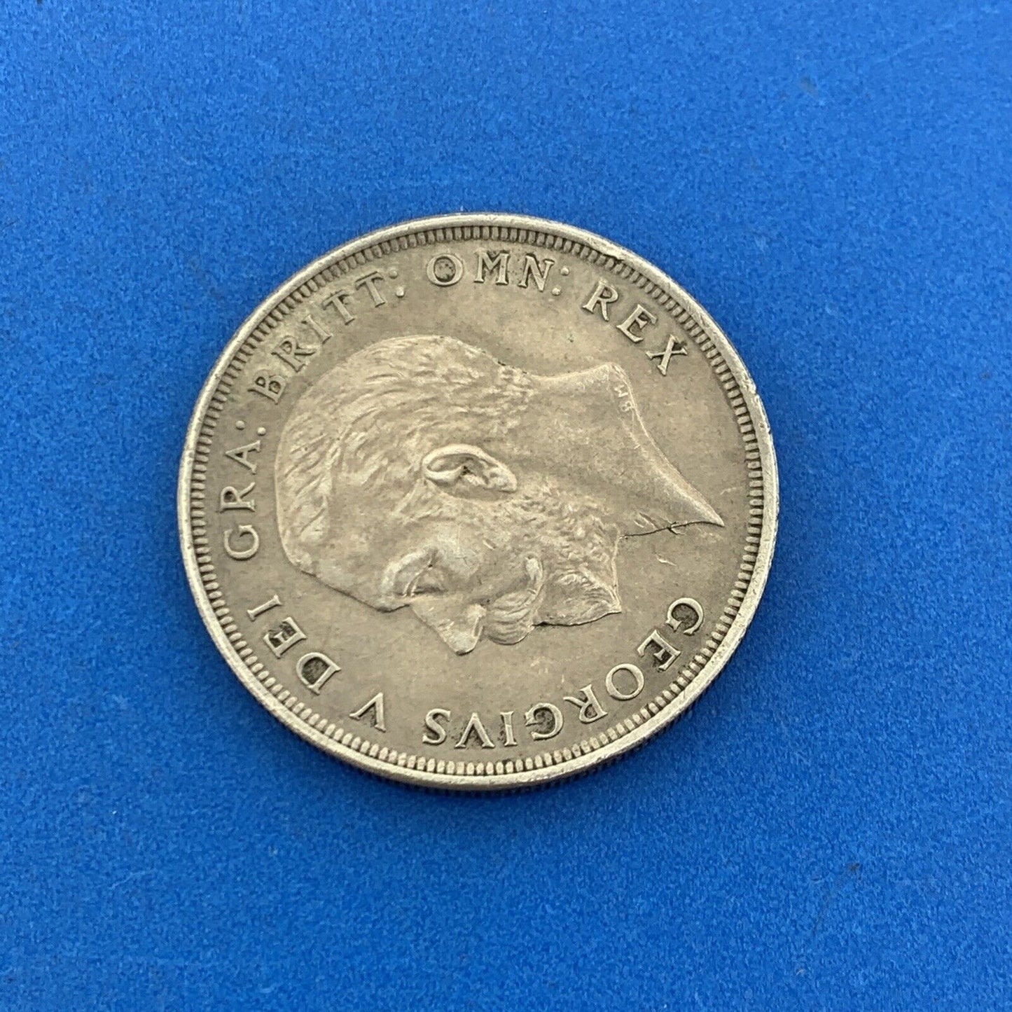 1928 British 1 Crown George V Wreath Crown 50% Silver Better Key Date Coin