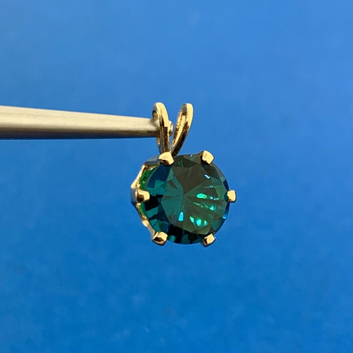 14K Yellow Gold Round Green Tourmaline Solitaire Drop Pendant