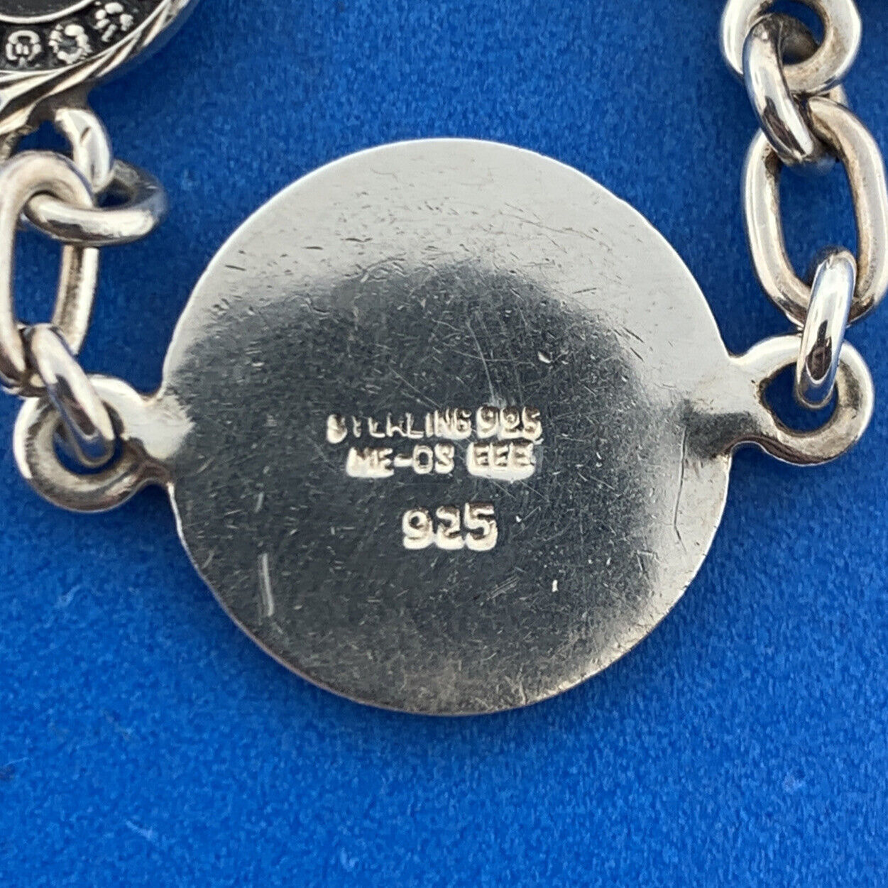 Vintage Taxco Mexico 925 Sterling Silver Aztec Design Medallion Toggle Bracelet