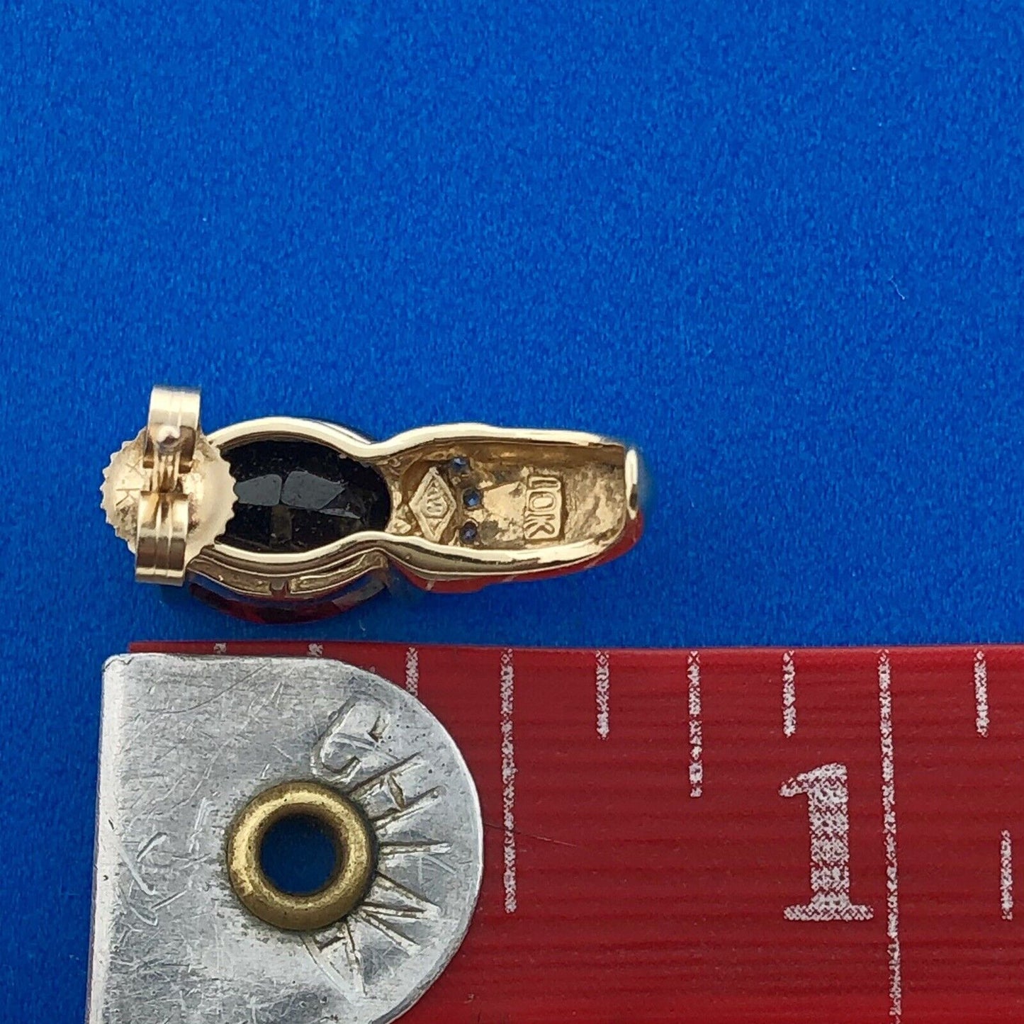 Gorgeous 10k Yellow Gold Oval Garnet Diamond Accent Modern Statement Earrings