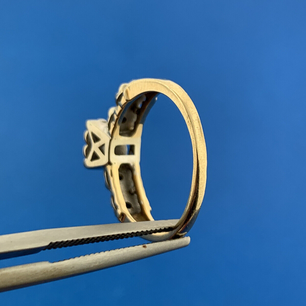 Vintage 14K Yellow White Gold Diamond Solitaire Accents Two Tone Engagement Ring