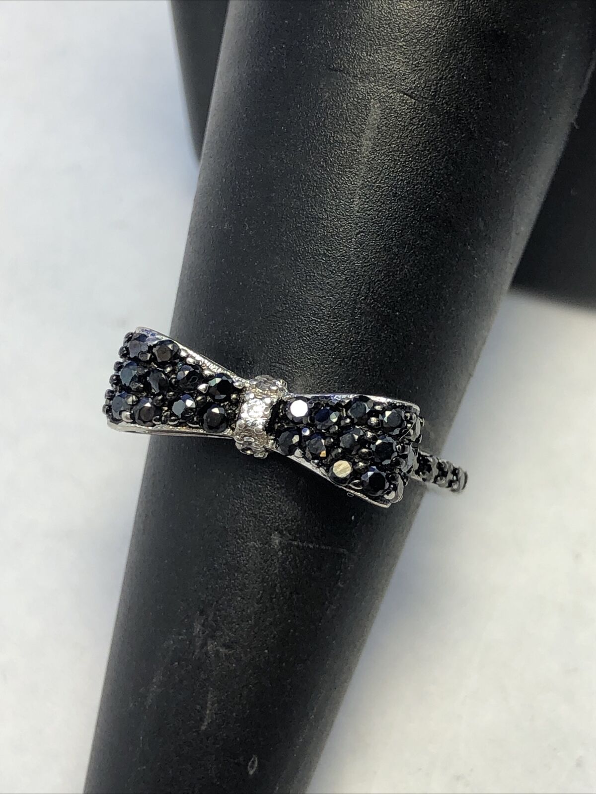 Estate 925 Sterling Silver Faceted Black Onyx Cubic Zirconia 3D Bow Ring