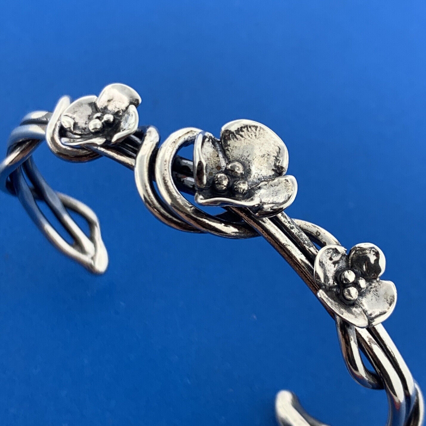 Stunning Sterling Silver 925 Floral Flower Wrapped Vine 6.5" Open Cuff Bracelet