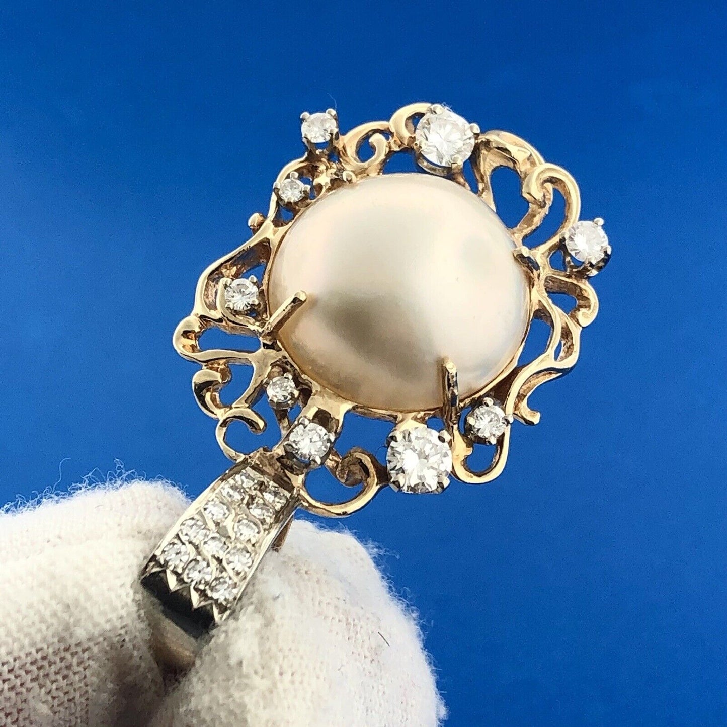Retro 14K Yellow Gold Mabe Pearl Diamond Accent Free Form Statement Pendant