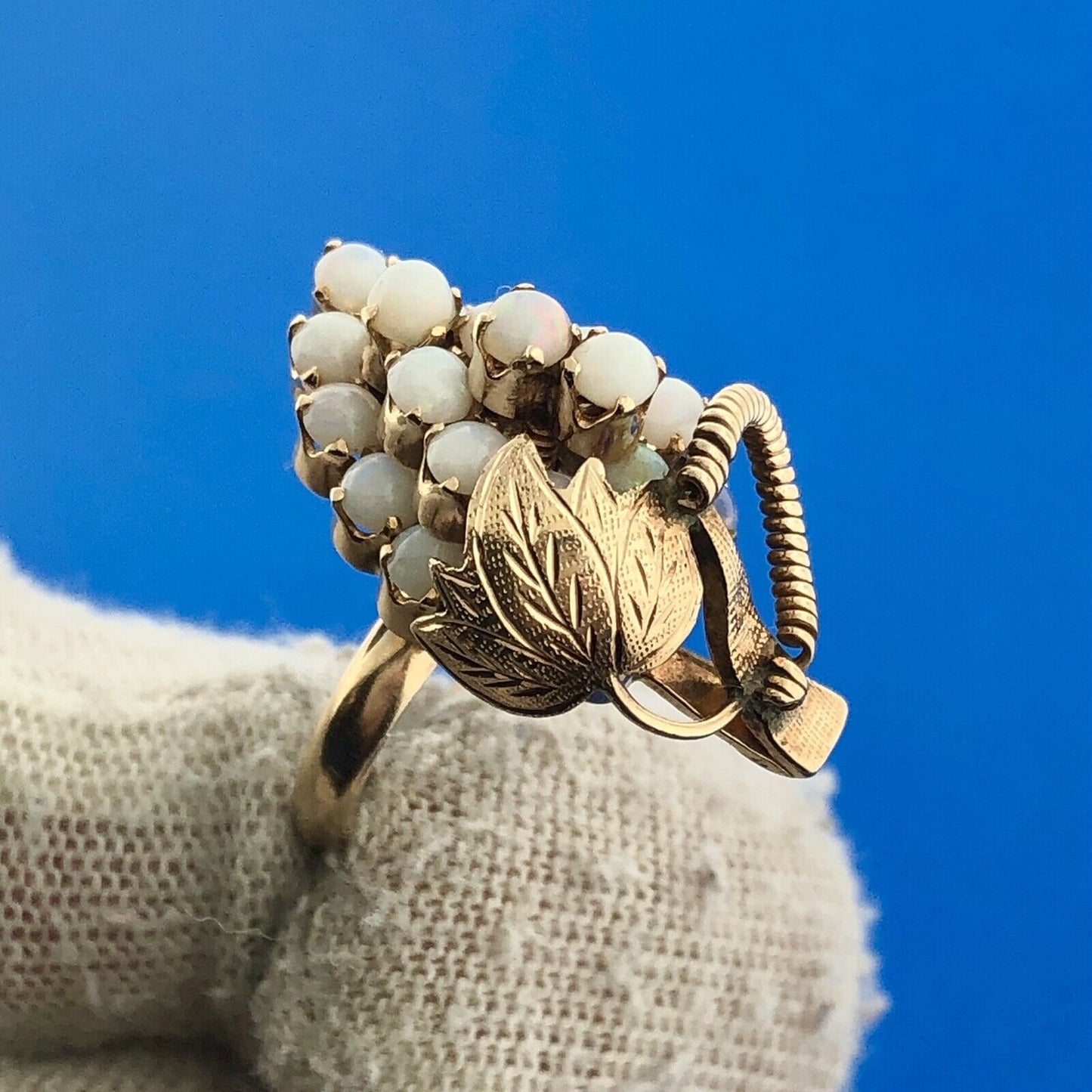 Gorgeous 14k Yellow Gold Cabochon White Opal Towering Grape Cluster Ring Size 3