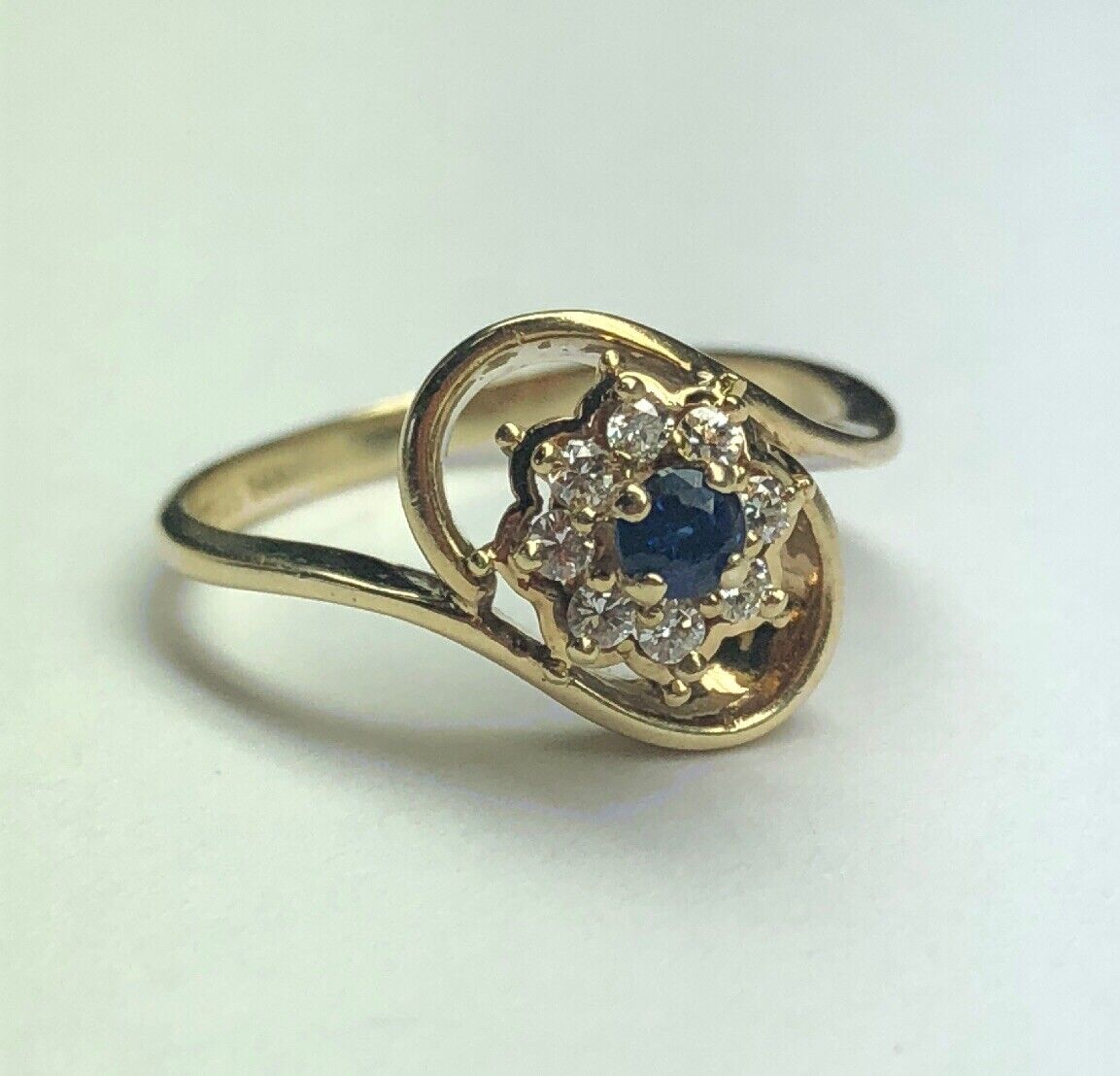 Designer 14K Yellow Gold Diamond Sapphire Free Form Flower Cocktail Ring