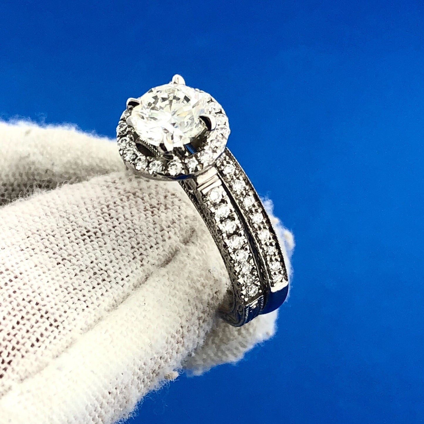 Designer 14K White Gold Round Diamond Solitaire W Halo Accents 2 Ring Bridal Set