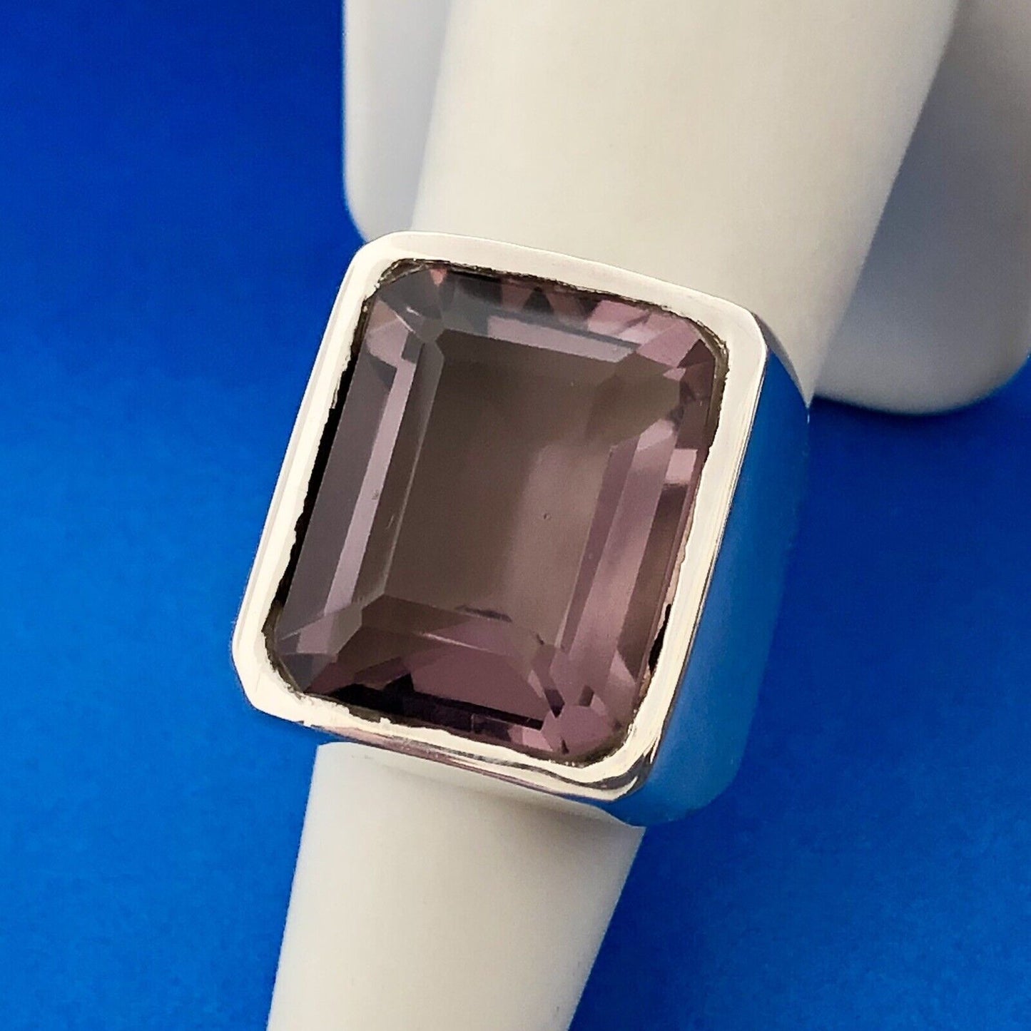 Stunning Sterling Silver 925 Emerald Cut 16.6 ct Amethyst Dome Ring Size 6