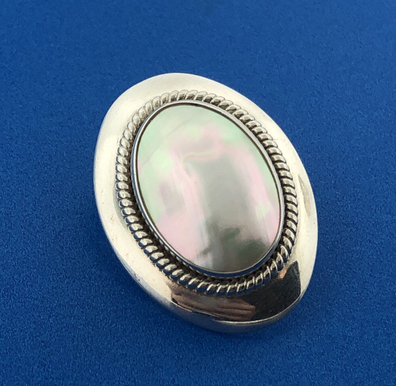 Designer WJ 925 Sterling Silver Oval Mother Of Pearl Statement Stud Earrings