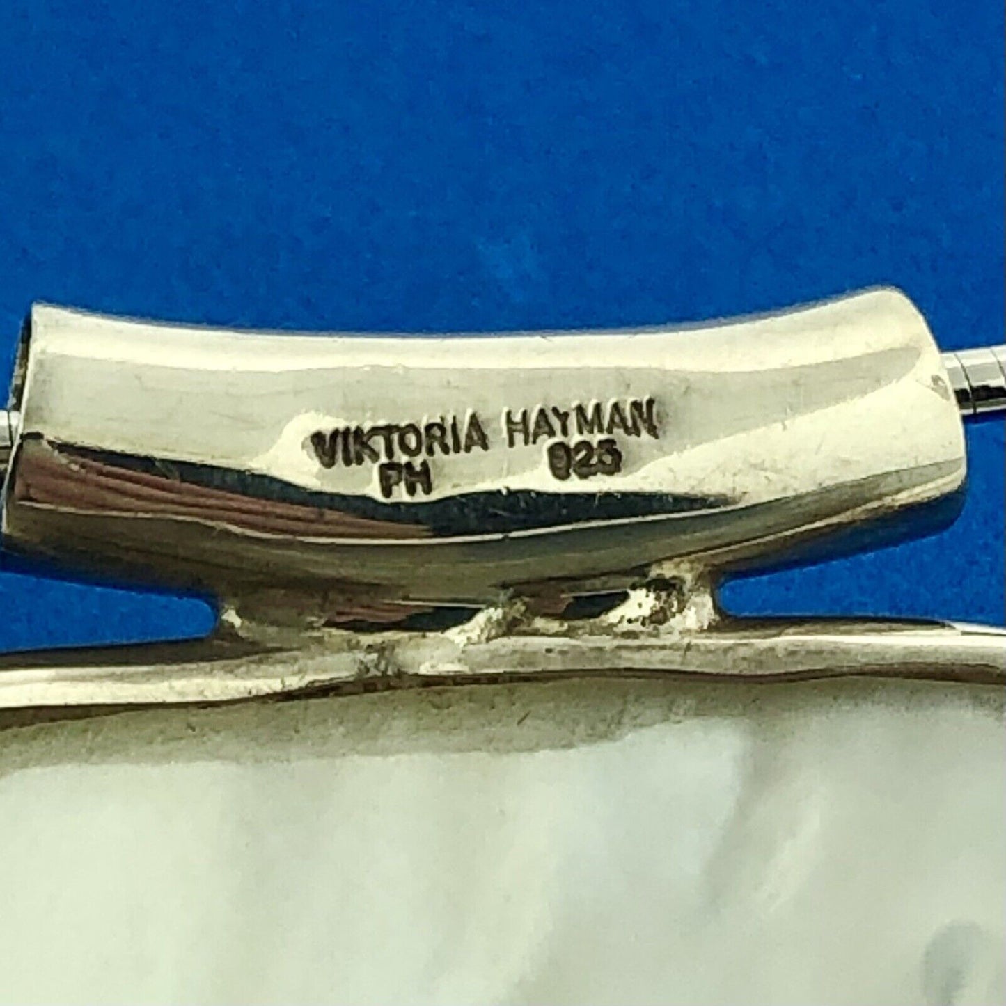 Designer Viktoria Hayman Sterling Silver 925 Round Mother of Pearl 18" Necklace