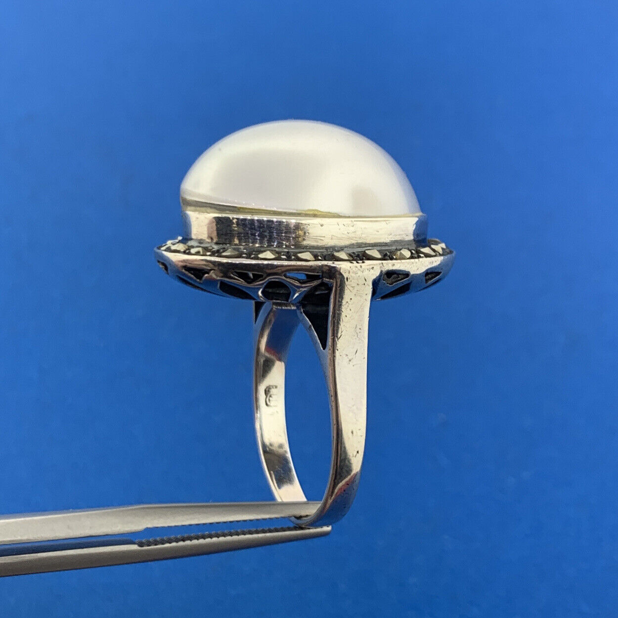 Designer 925 Sterling Silver Mabe Pearl Marcasite Halo Statement Cocktail Ring