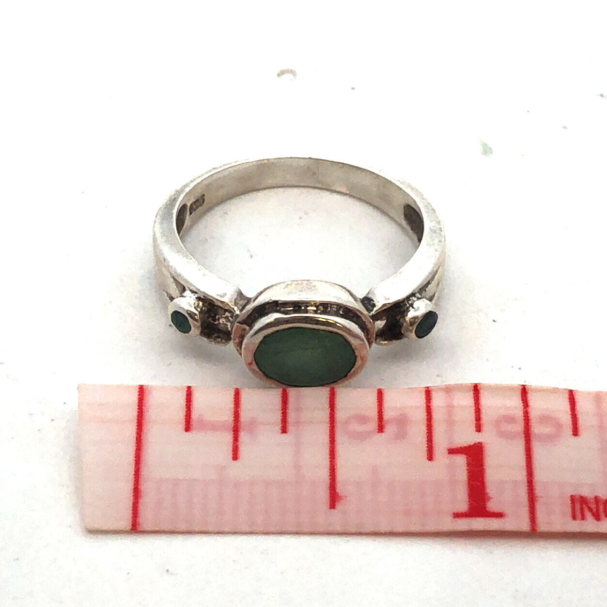 Vintage 925 Sterling Silver Oval Emerald May Anniversary Ring