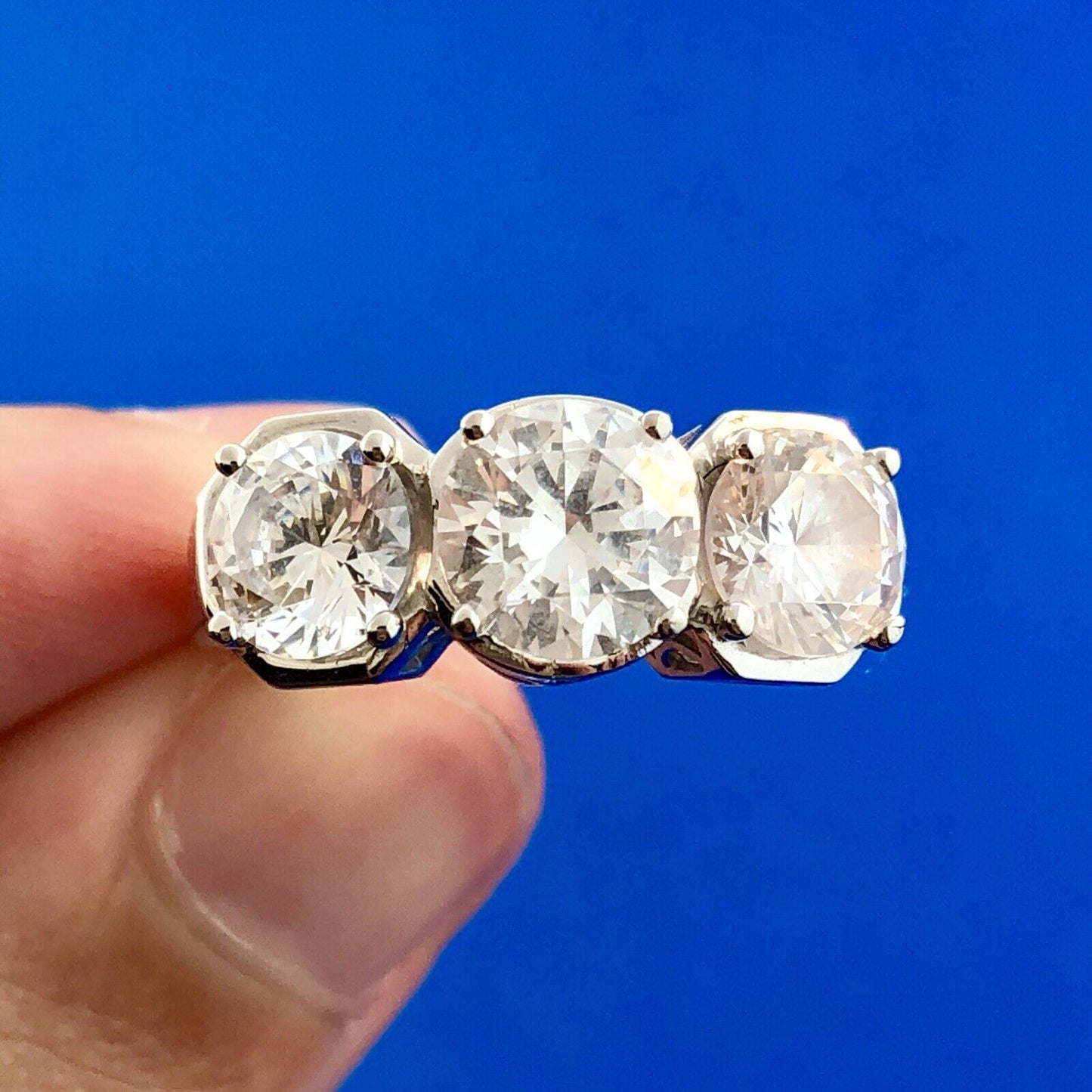 Designer 14k White Gold Ring with Three Round CZ Cubic Zirconia Size 5.25