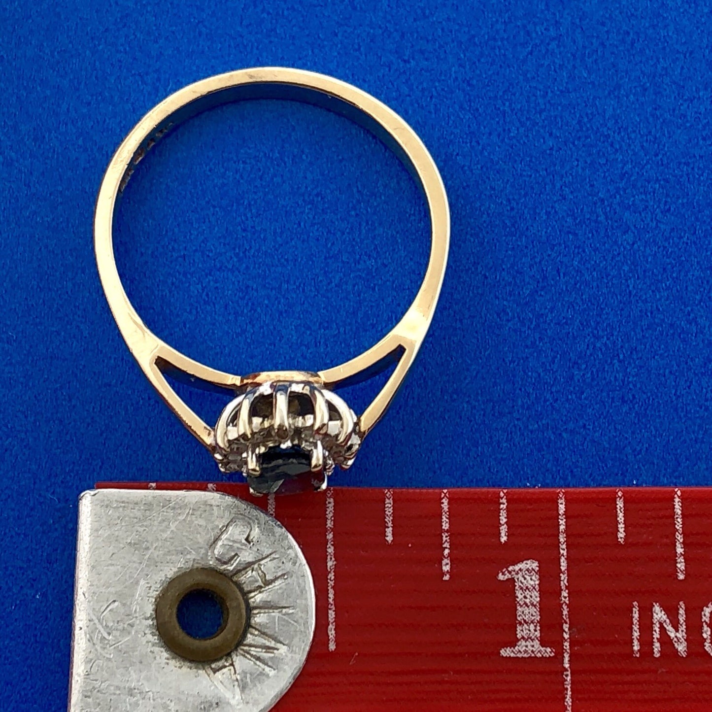 Vintage 14K Yellow Gold Sapphire Diamond Promise Engagement Anniversary Ring