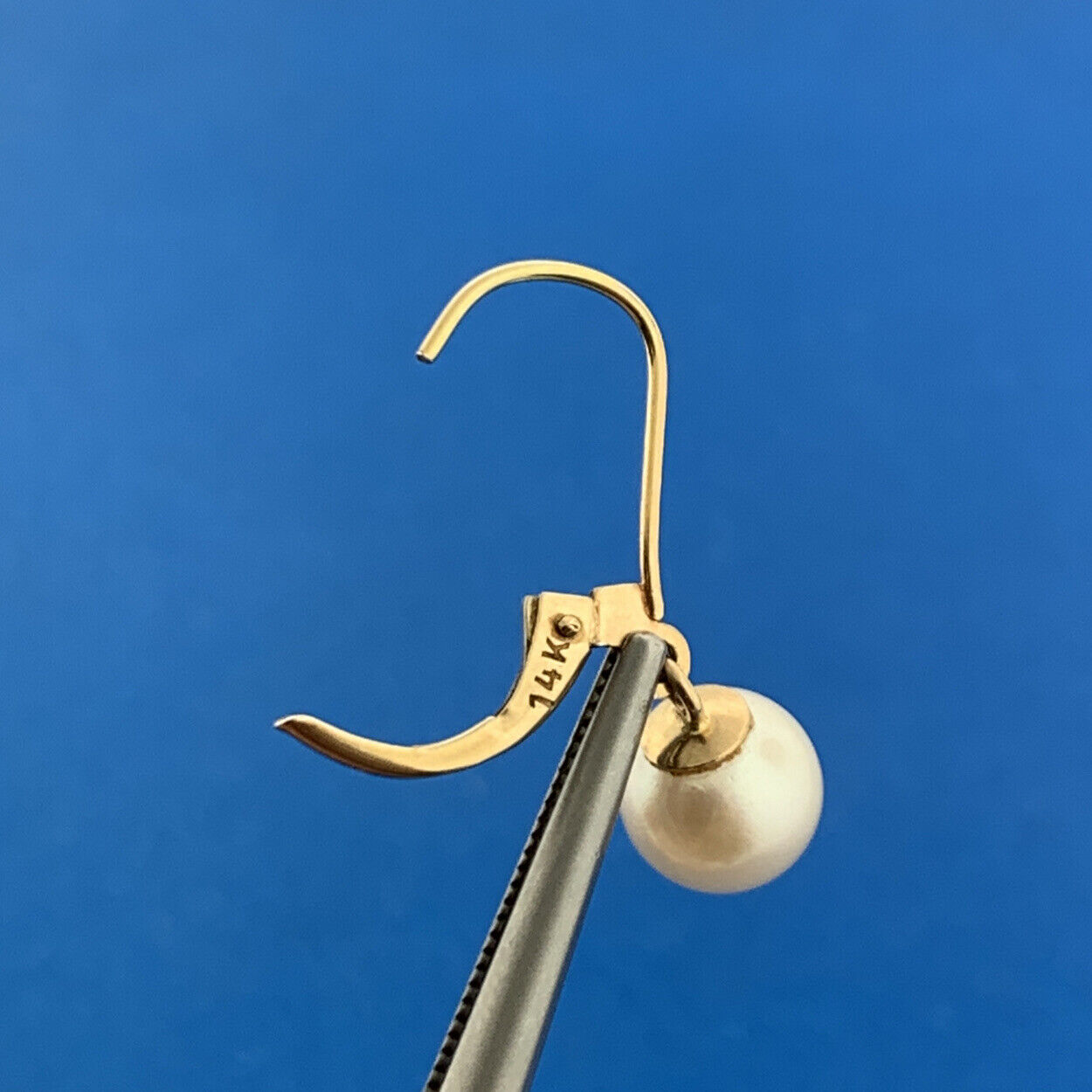 14K Yellow Gold Pearl June Bridal Anniversary Leverback Dangle Earrings