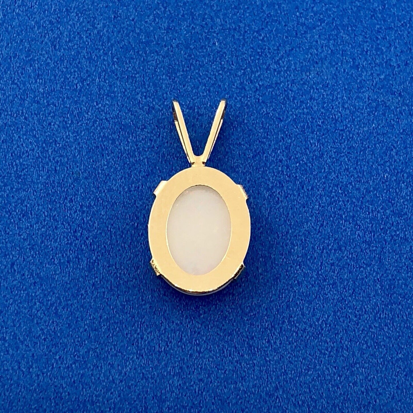 Vintage 14K Yellow Gold Oval Opal Solitaire October Anniversary Pendant