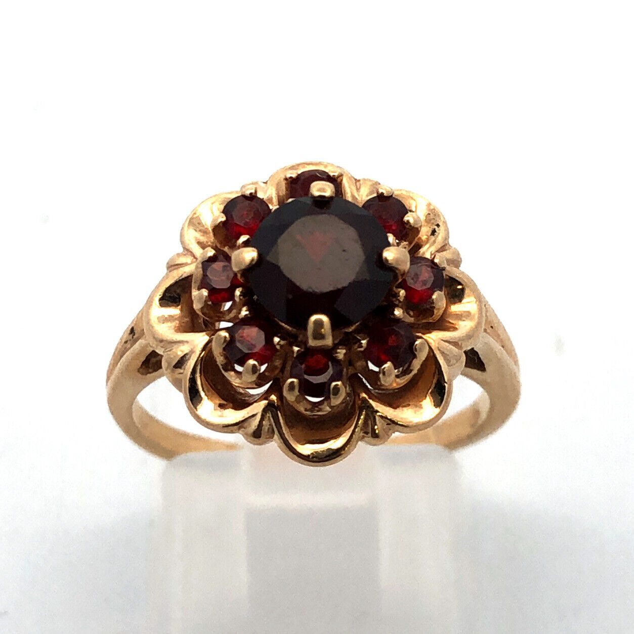 Vintage 10K Yellow Gold Garnet Flower Cluster Engagement January Cocktail Ring