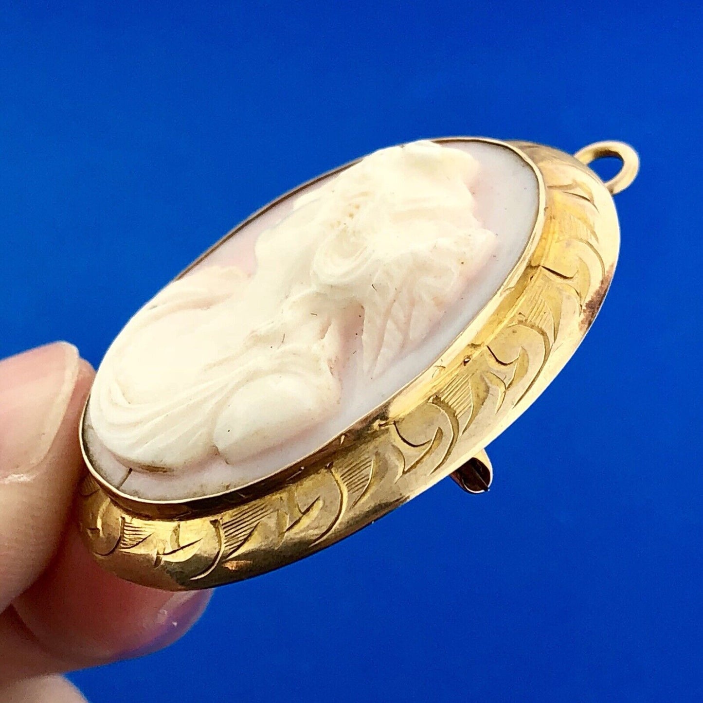 Victorian 10K Yellow Gold Pink Cameo Left Etched Frame Statement Brooch Pendant