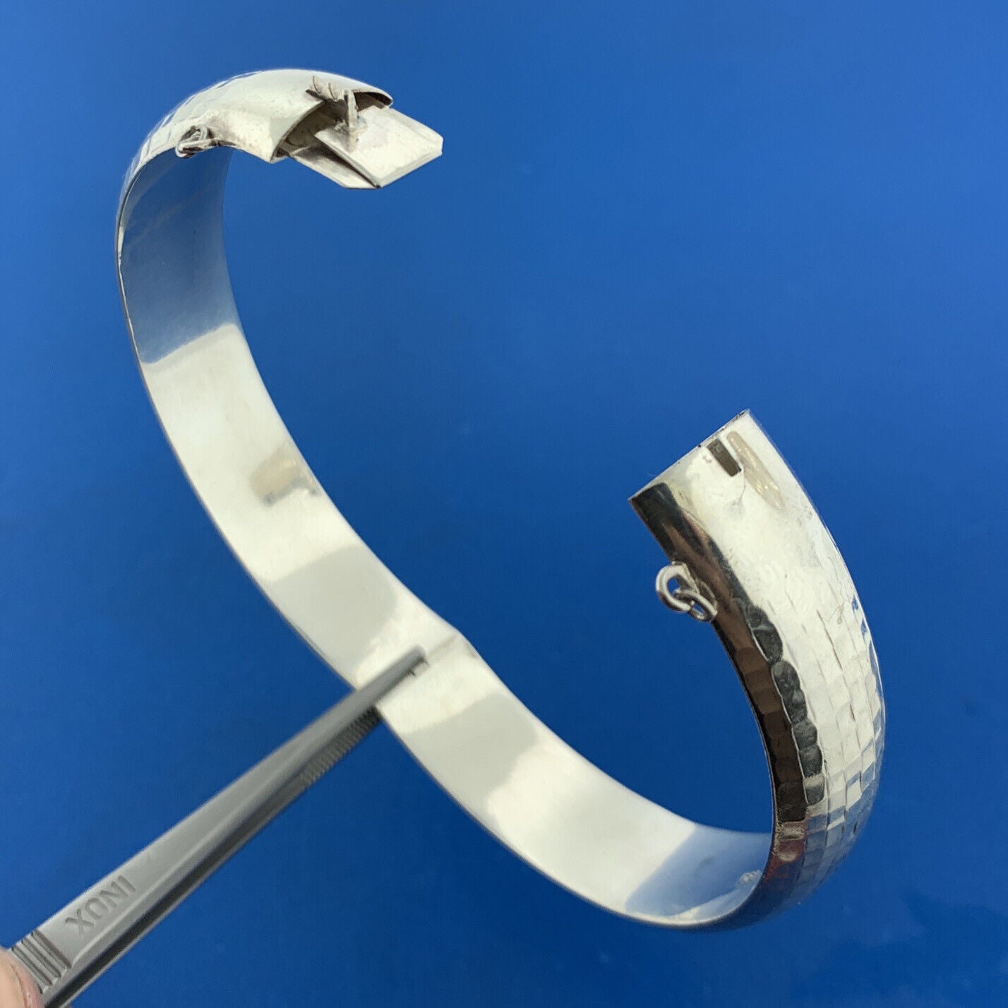 Stunning Sterling Silver 925 Hammered Textured 7" Hinged Cuff Bracelet