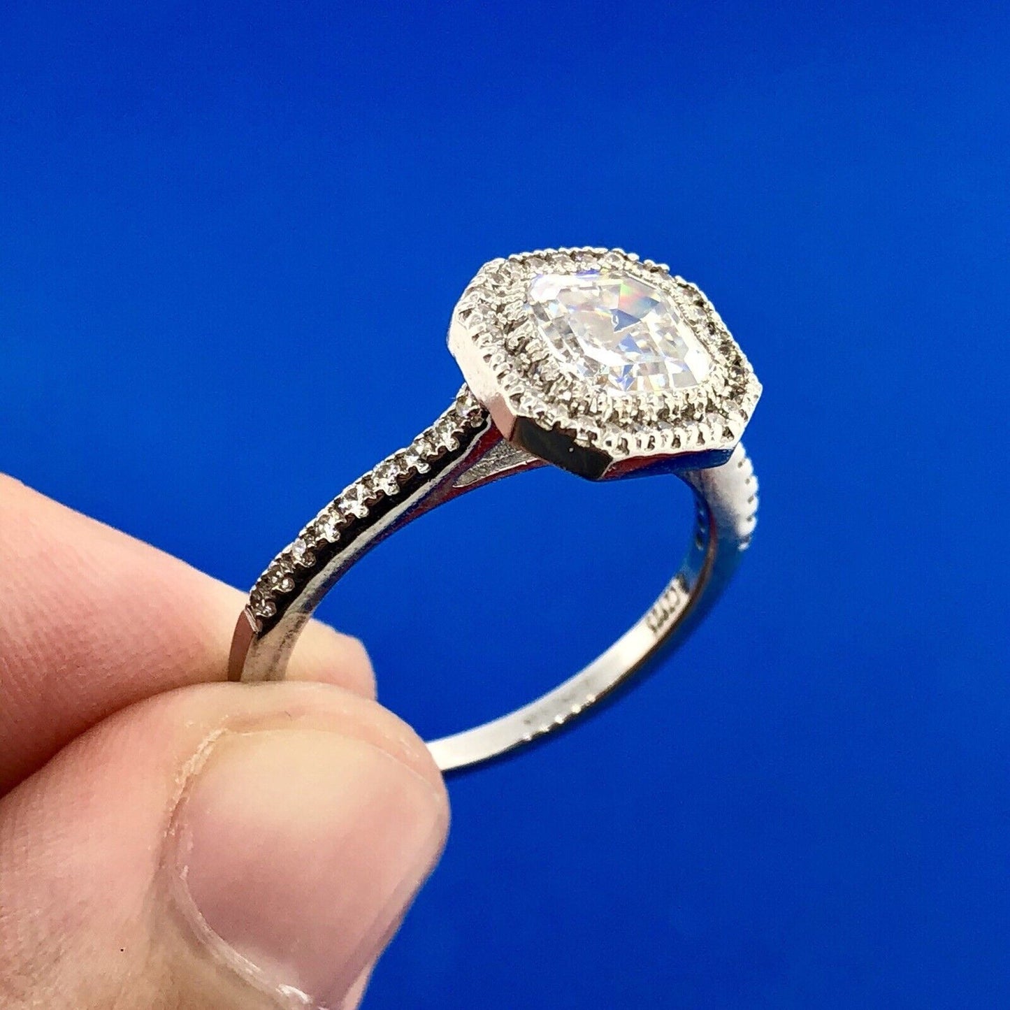 Designer 925 Sterling Silver Cubic Zirconia CZ Solitaire W/Halo Engagement Ring