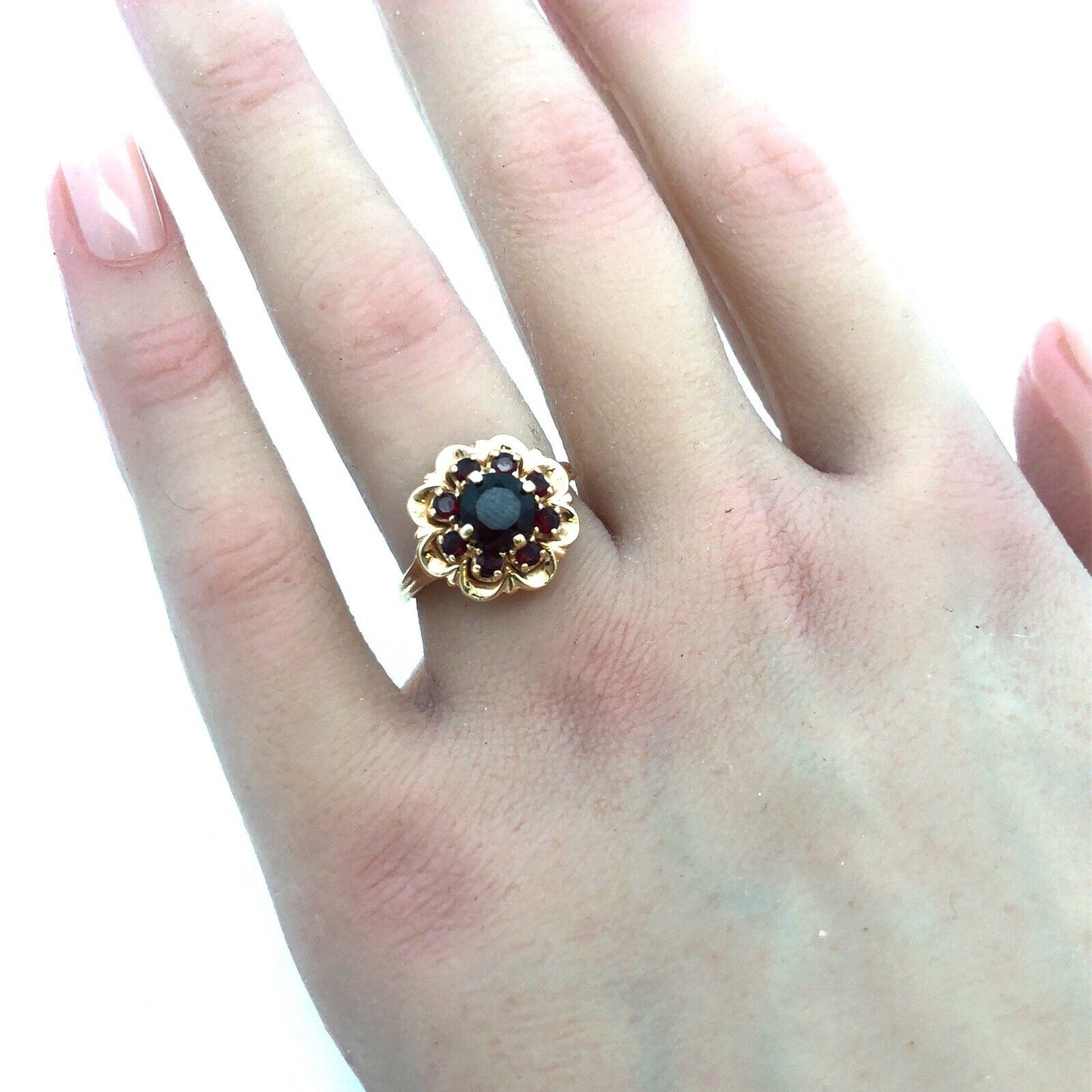 Vintage 10K Yellow Gold Garnet Flower Cluster Engagement January Cocktail Ring