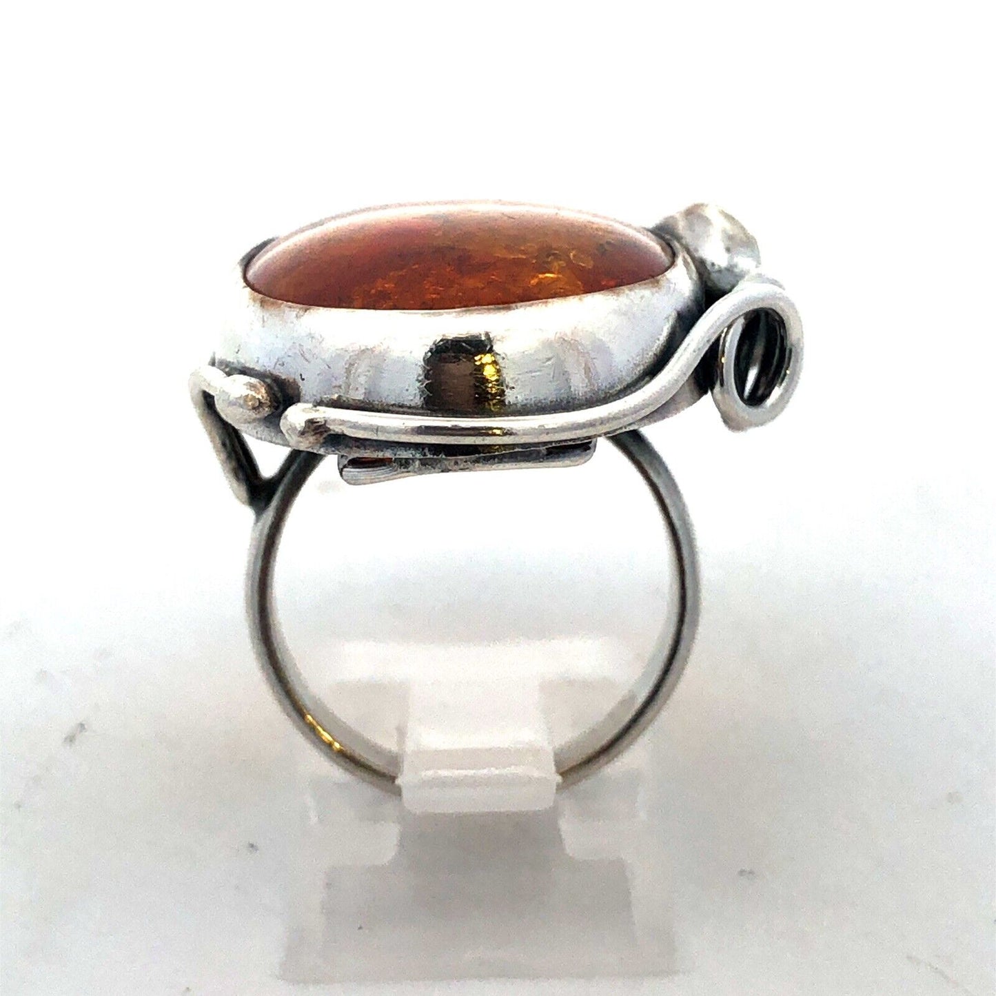 Vintage 925 Sterling Silver Oval Amber Vine Detail Statement Ring