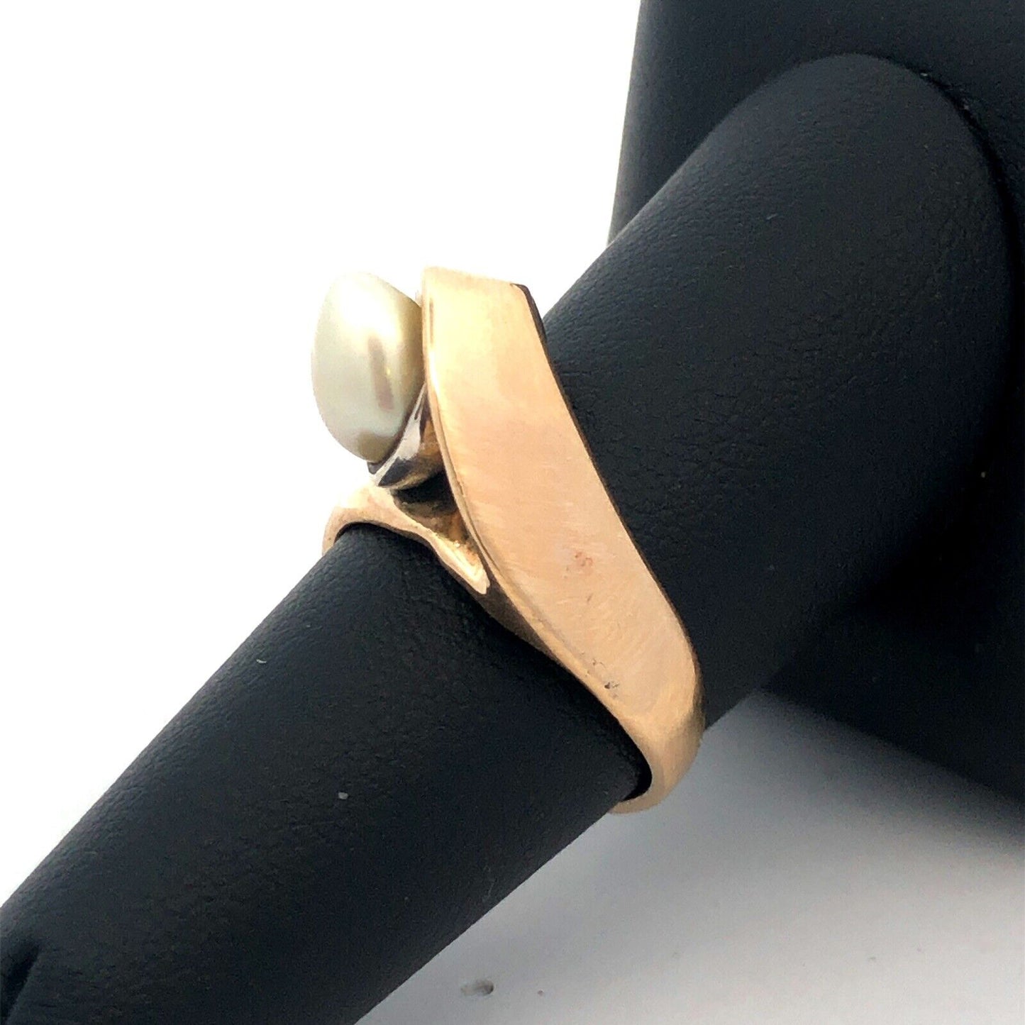 Vintage BAN 14K Yellow Gold Egg Oval Pearl Modernist Statement Ring