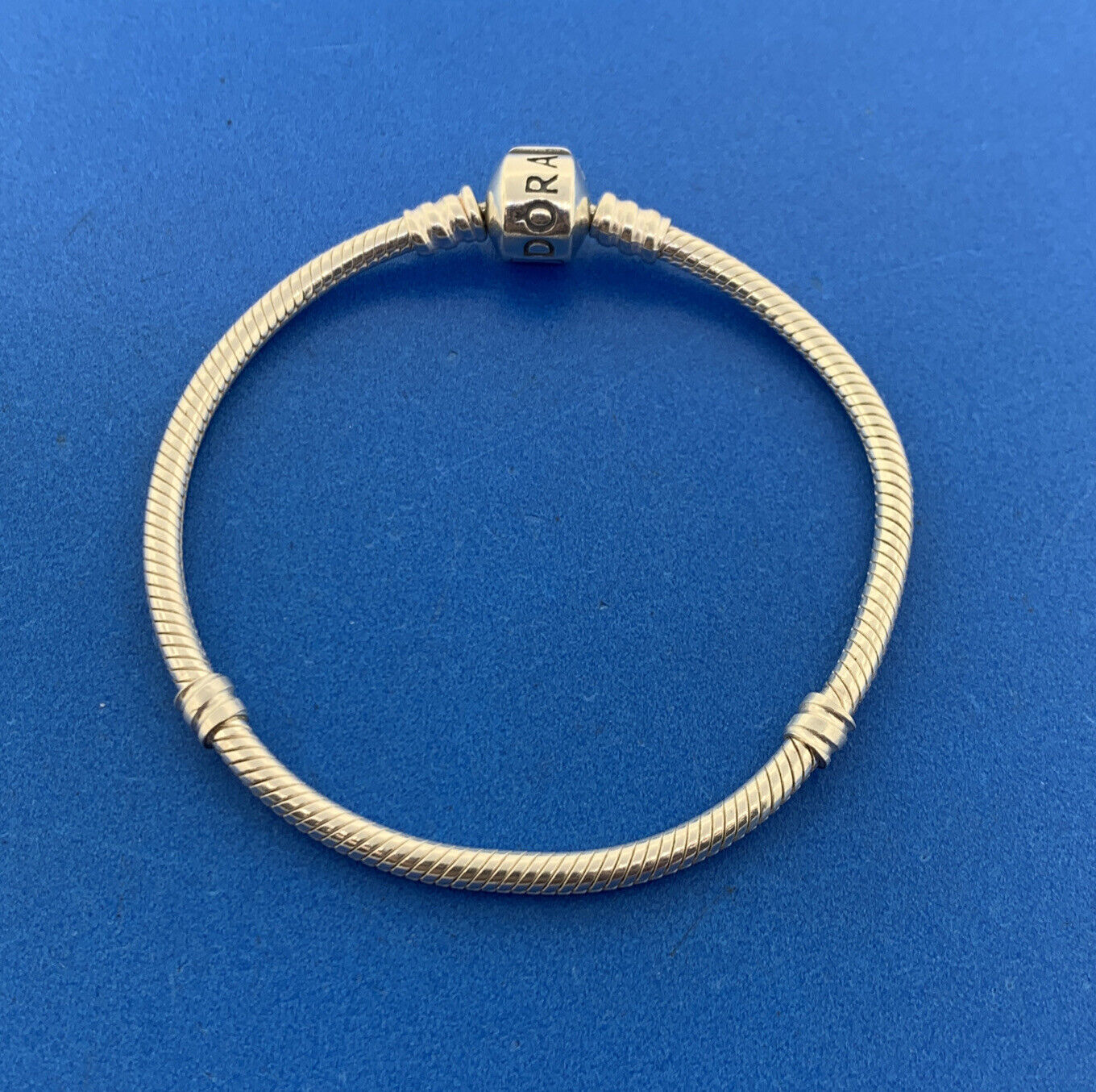 Authentic PANDORA 925 Sterling Silver Classic Snake Barrel Clasp Charm Bracelet